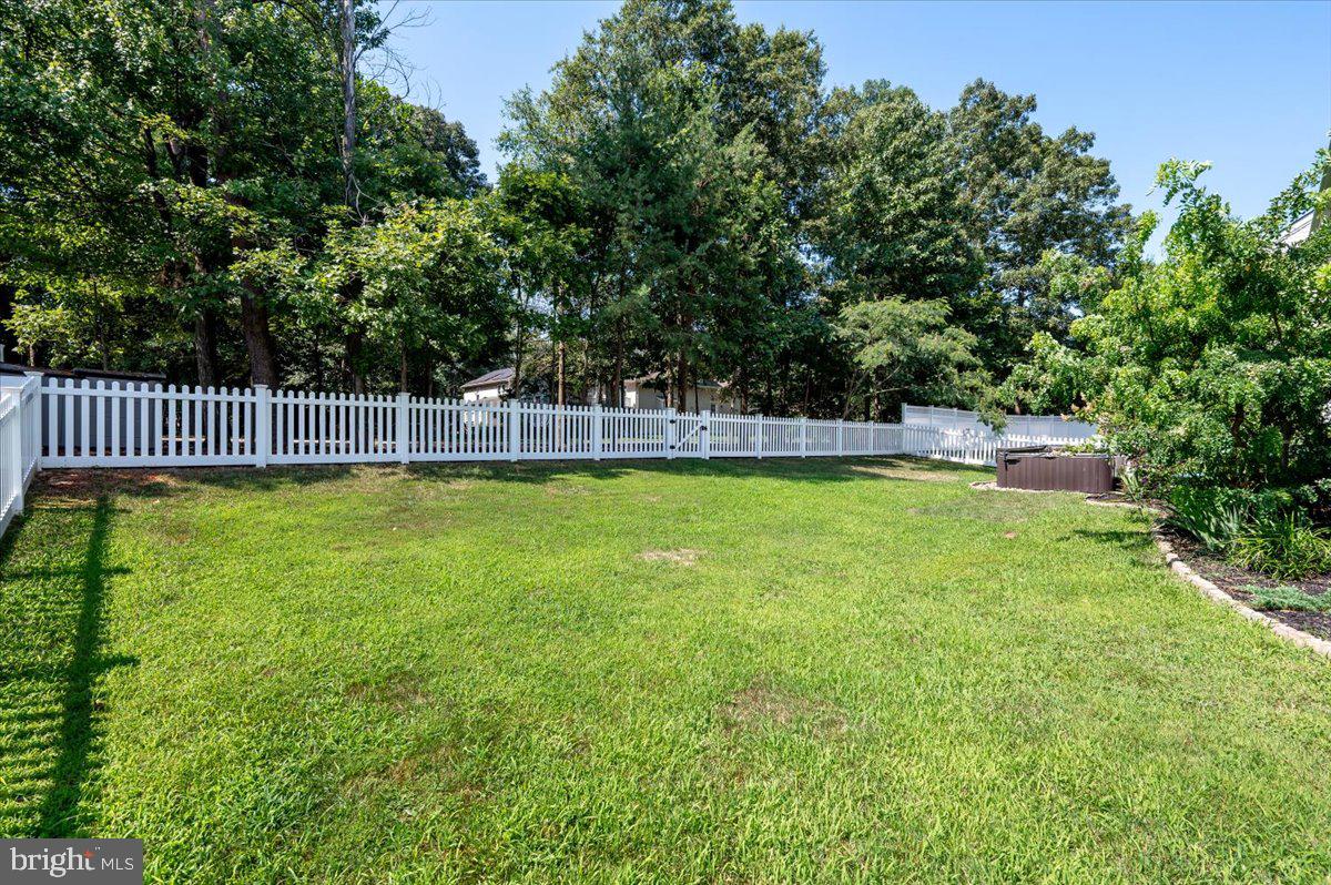 SHAMROCK MANOR - Residential