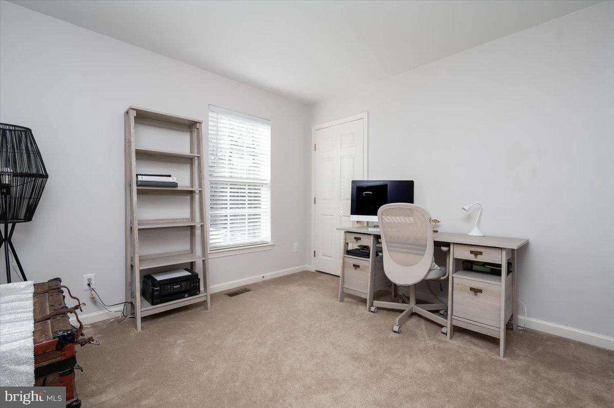 SHAMROCK MANOR - Residential