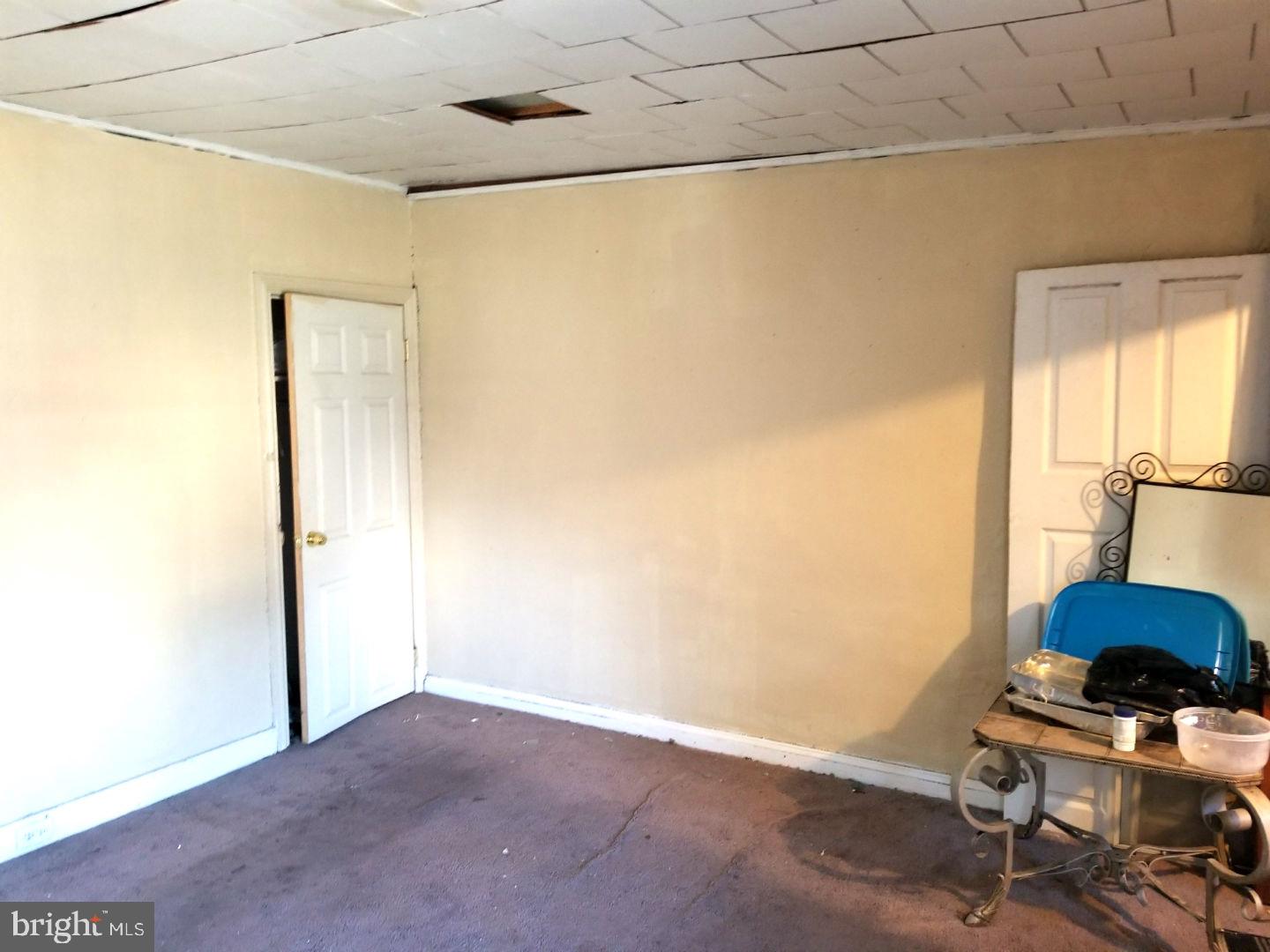 PHILADELPHIA (NORTHWEST) - Residential