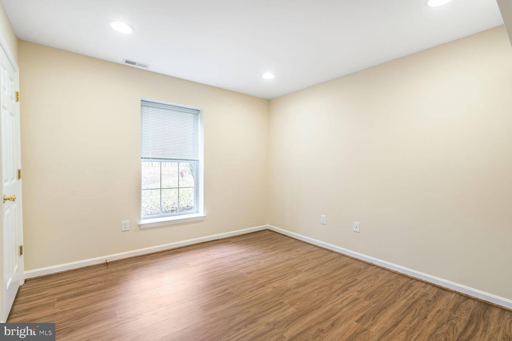 HIGHGROVE ESTATES - Residential Lease