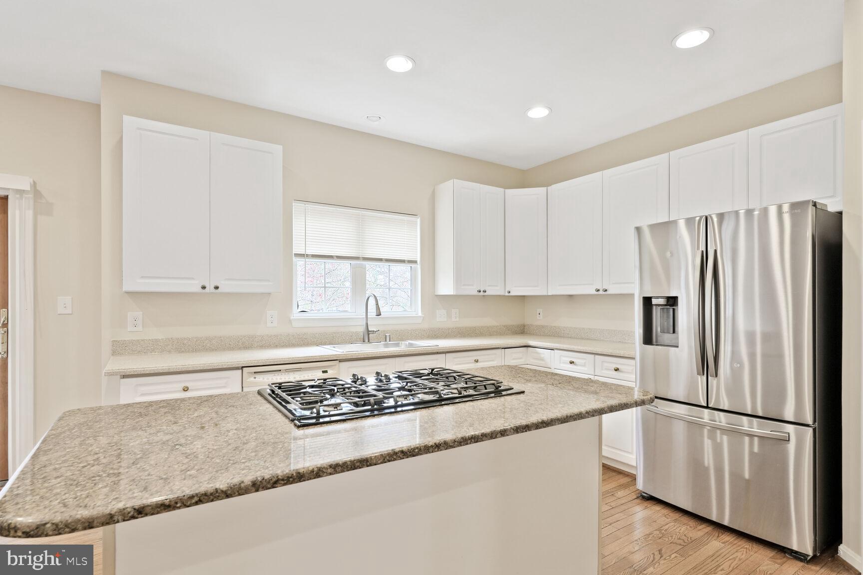 HIGHGROVE ESTATES - Residential Lease