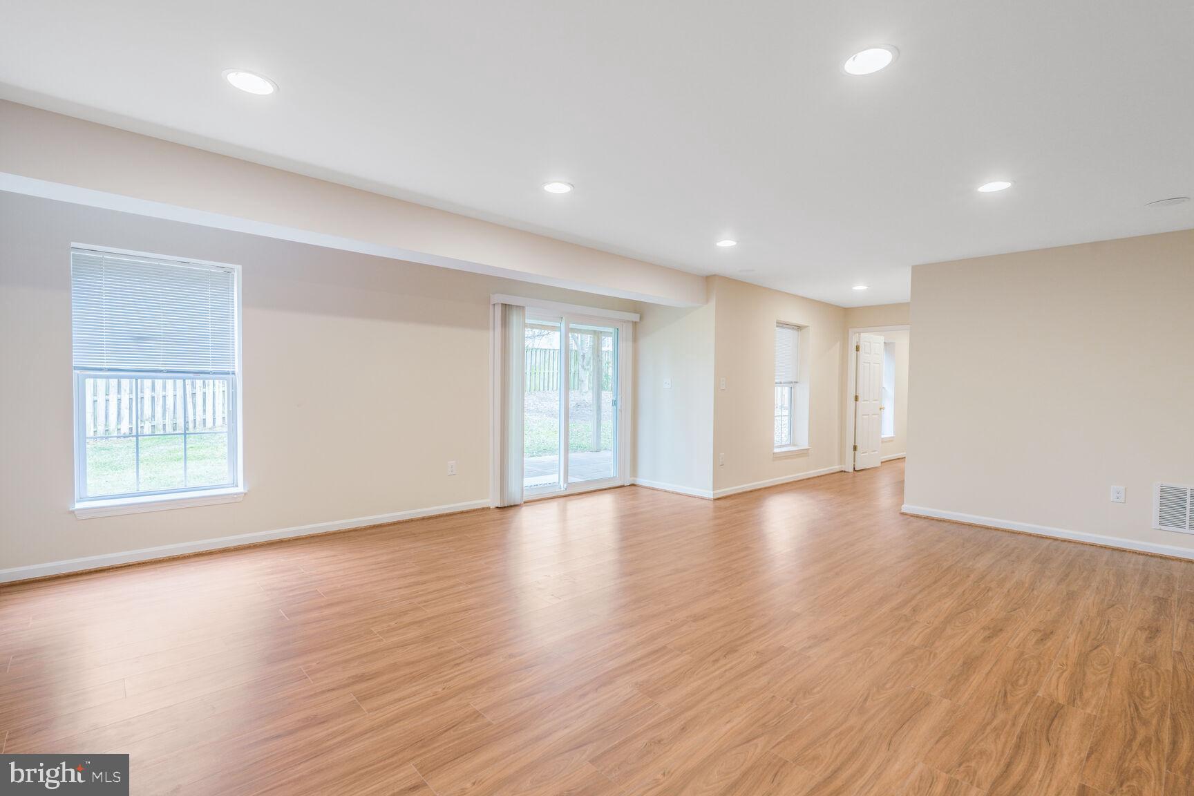 HIGHGROVE ESTATES - Residential Lease