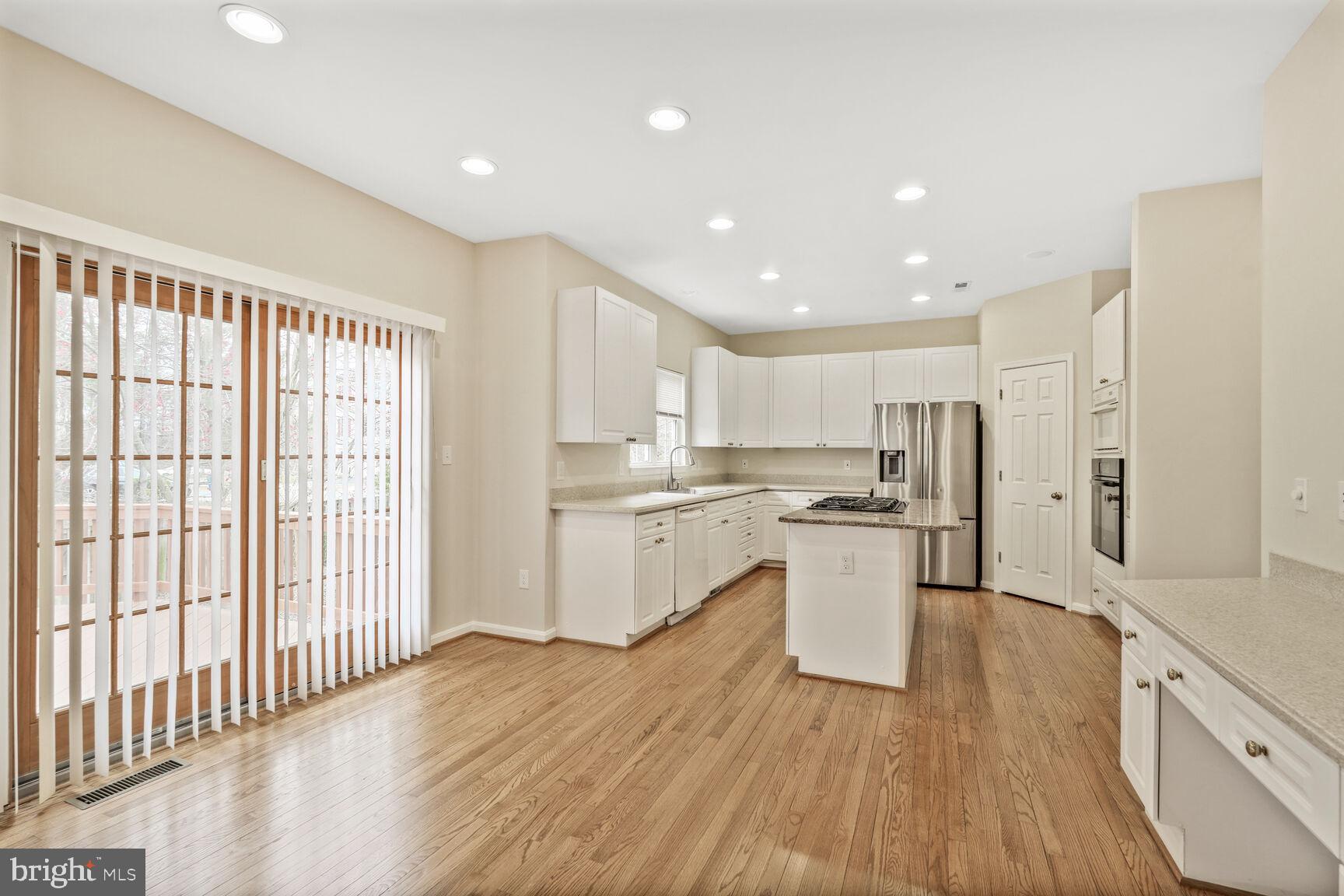 HIGHGROVE ESTATES - Residential Lease