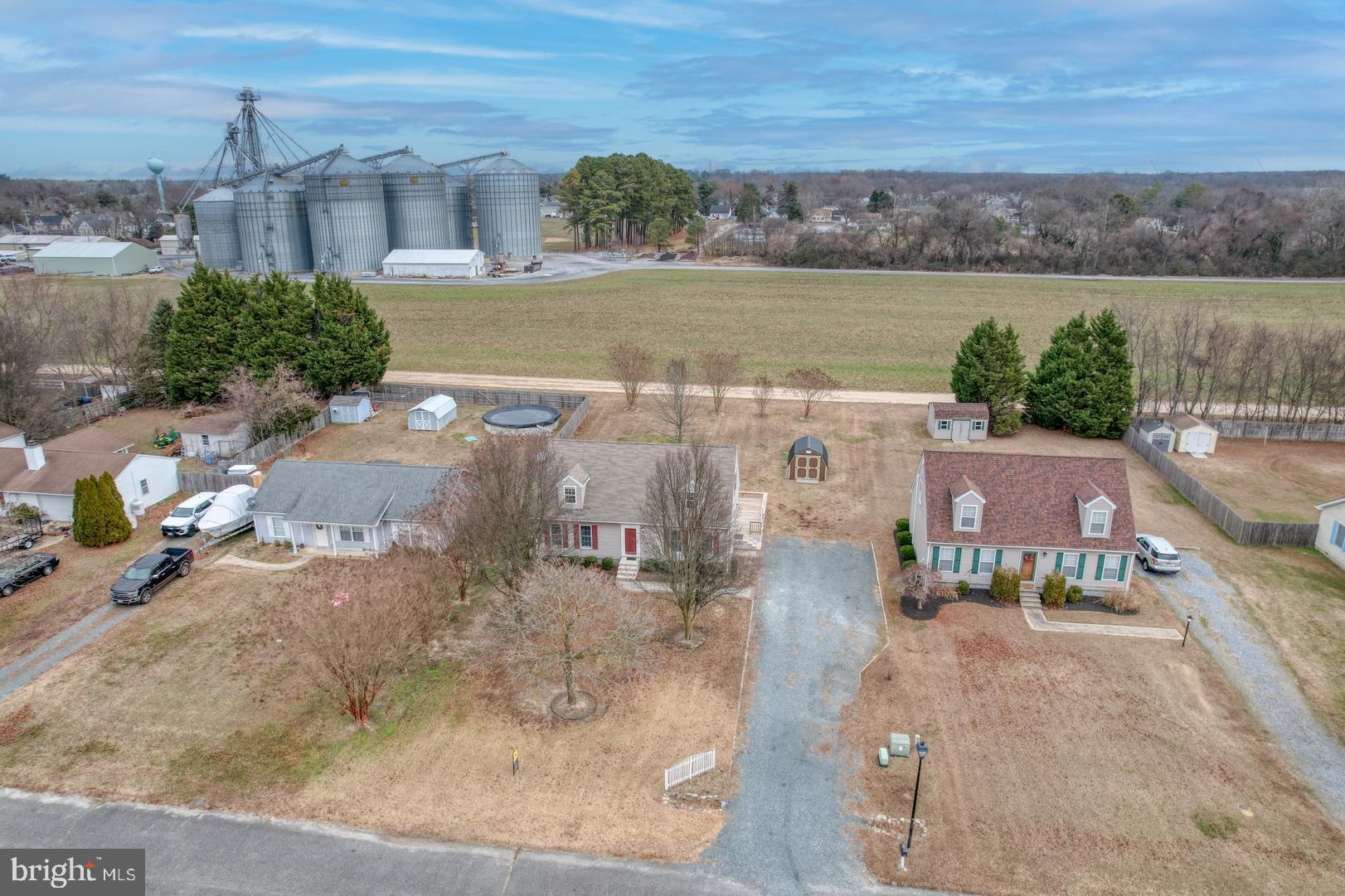 APPLE LANE - Residential