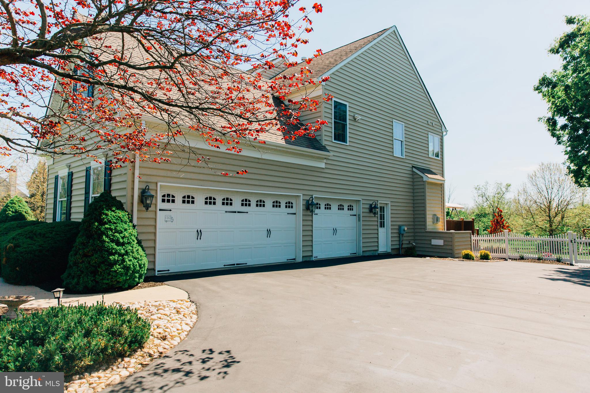 ESTATES OF DEEP RUN - Residential