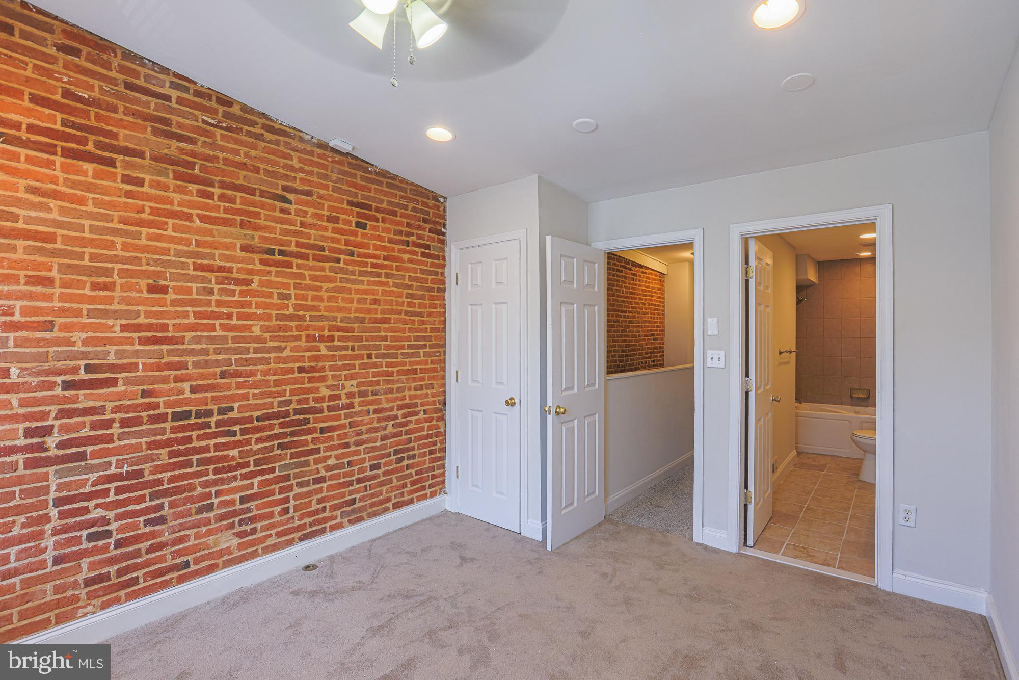 CARROLL PARK - Residential