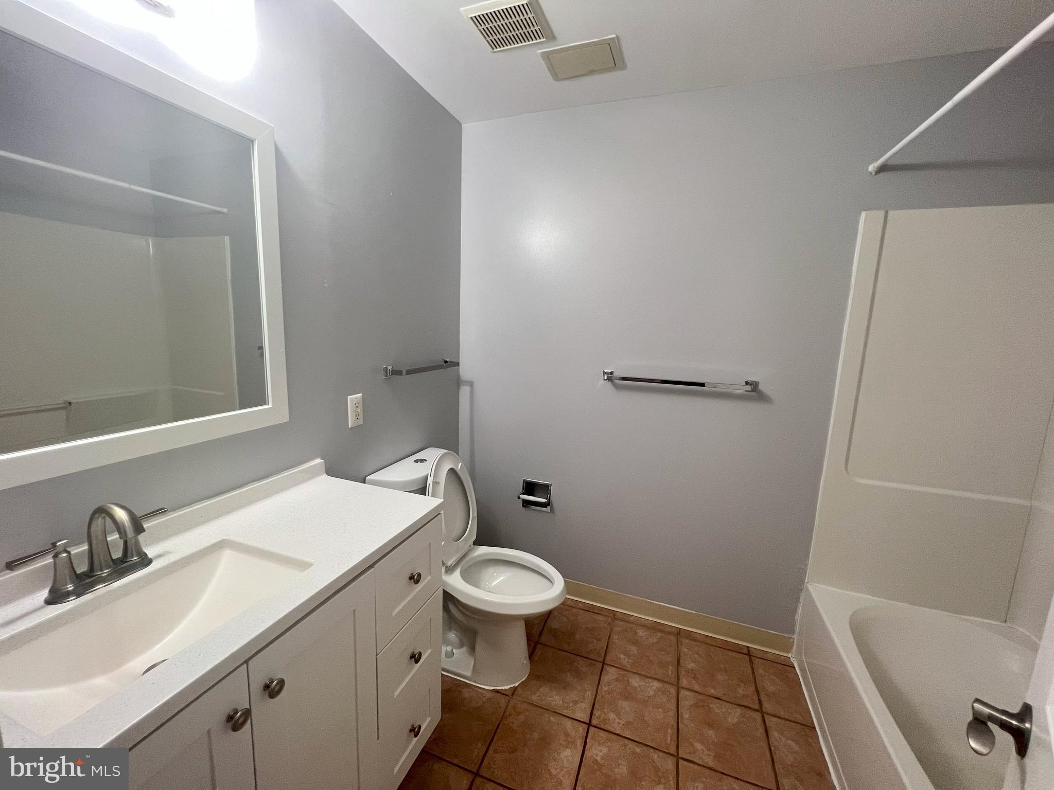 SPRING ARTS - Residential Lease