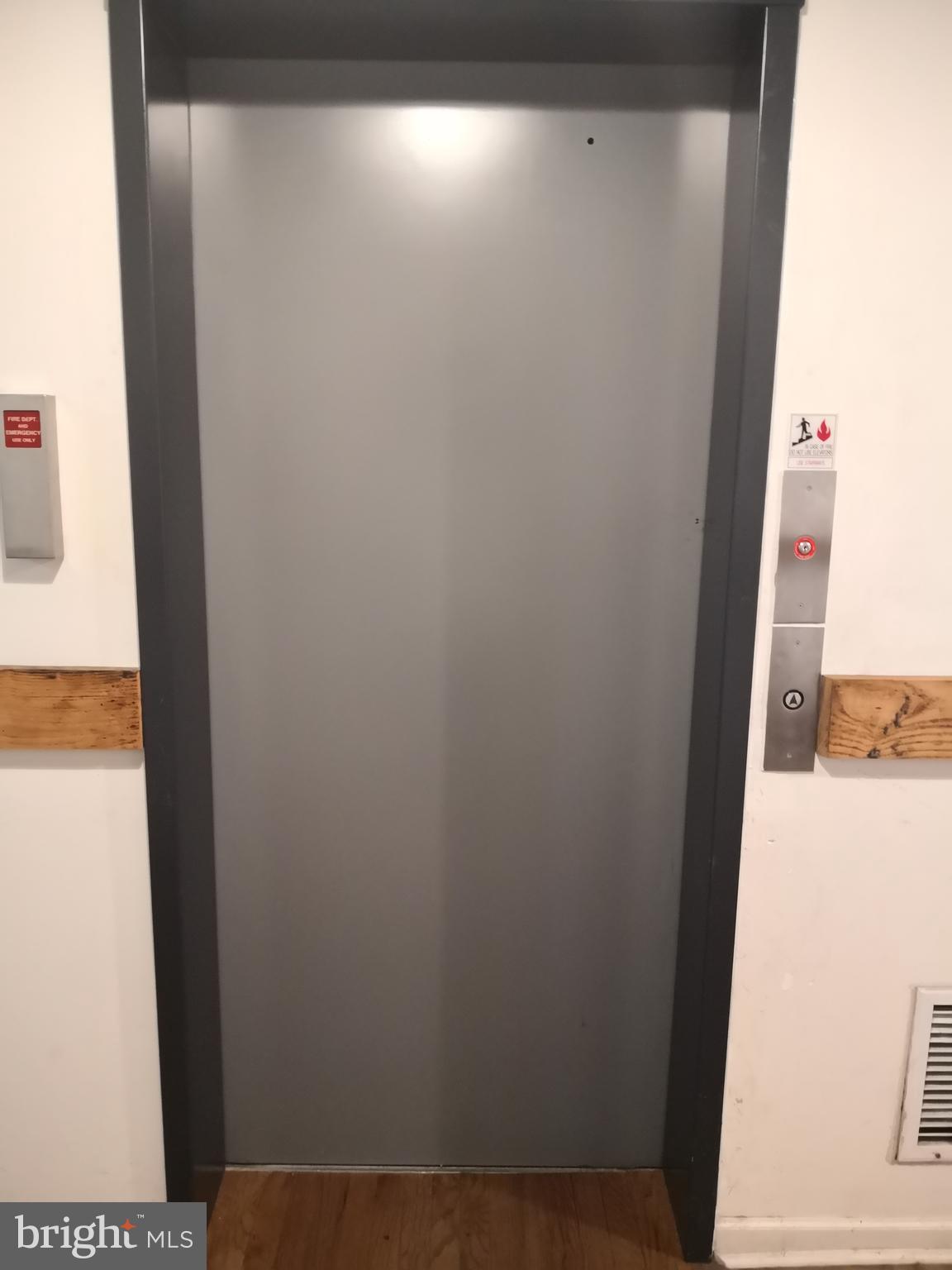 SPRING ARTS - Residential Lease