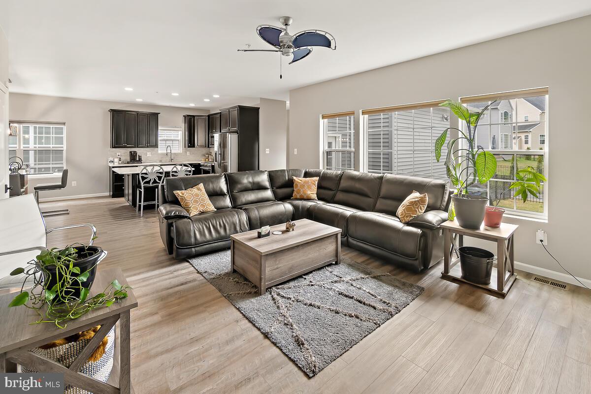 KELLERTON - Residential Lease