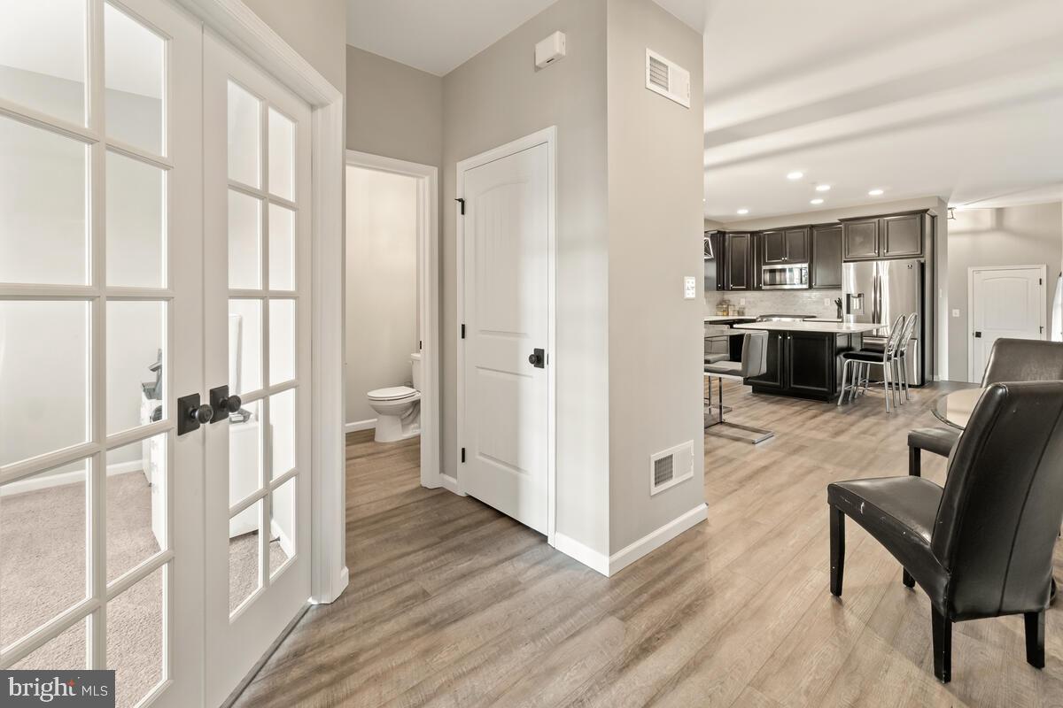 KELLERTON - Residential Lease