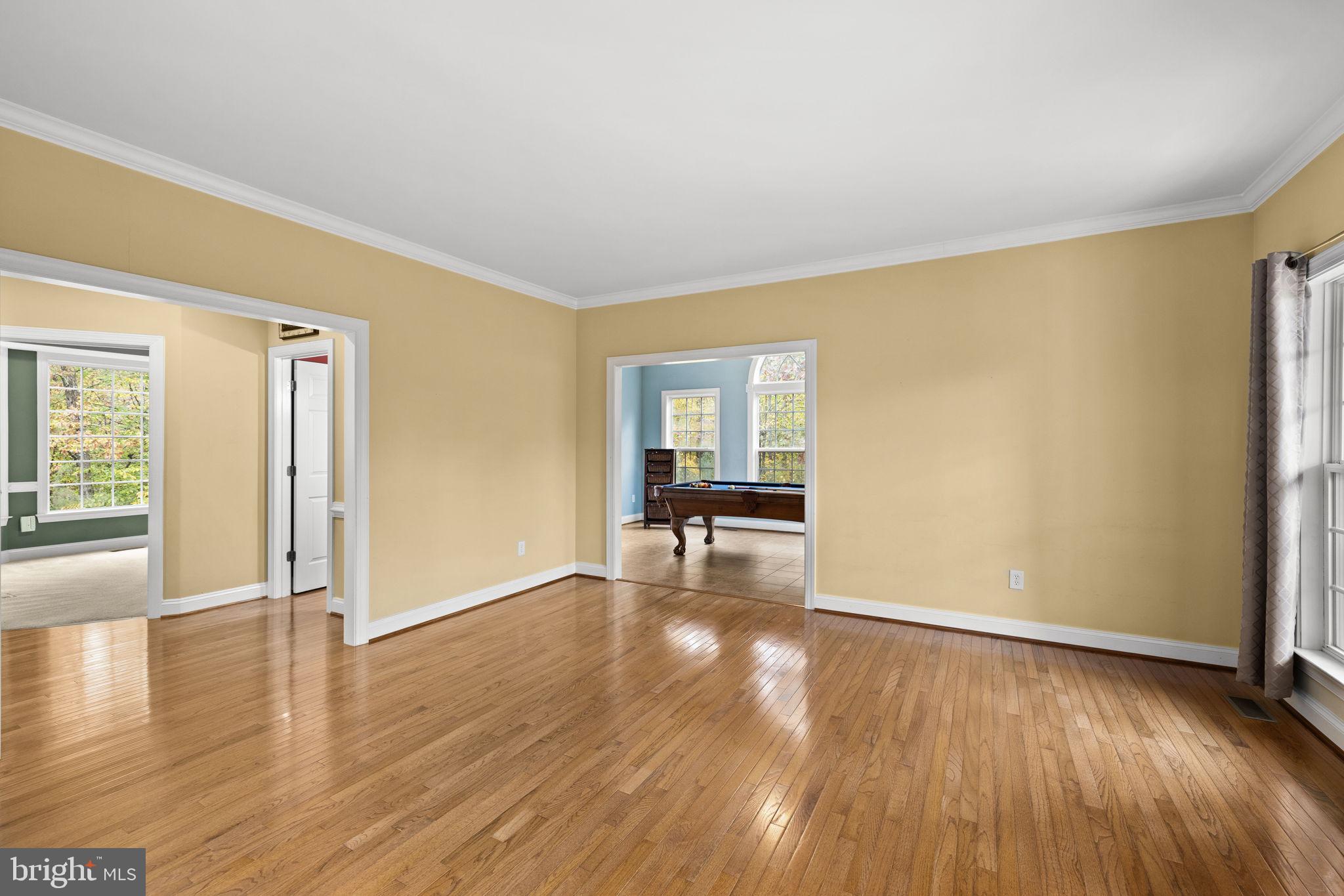 TAVERN GATE - Residential