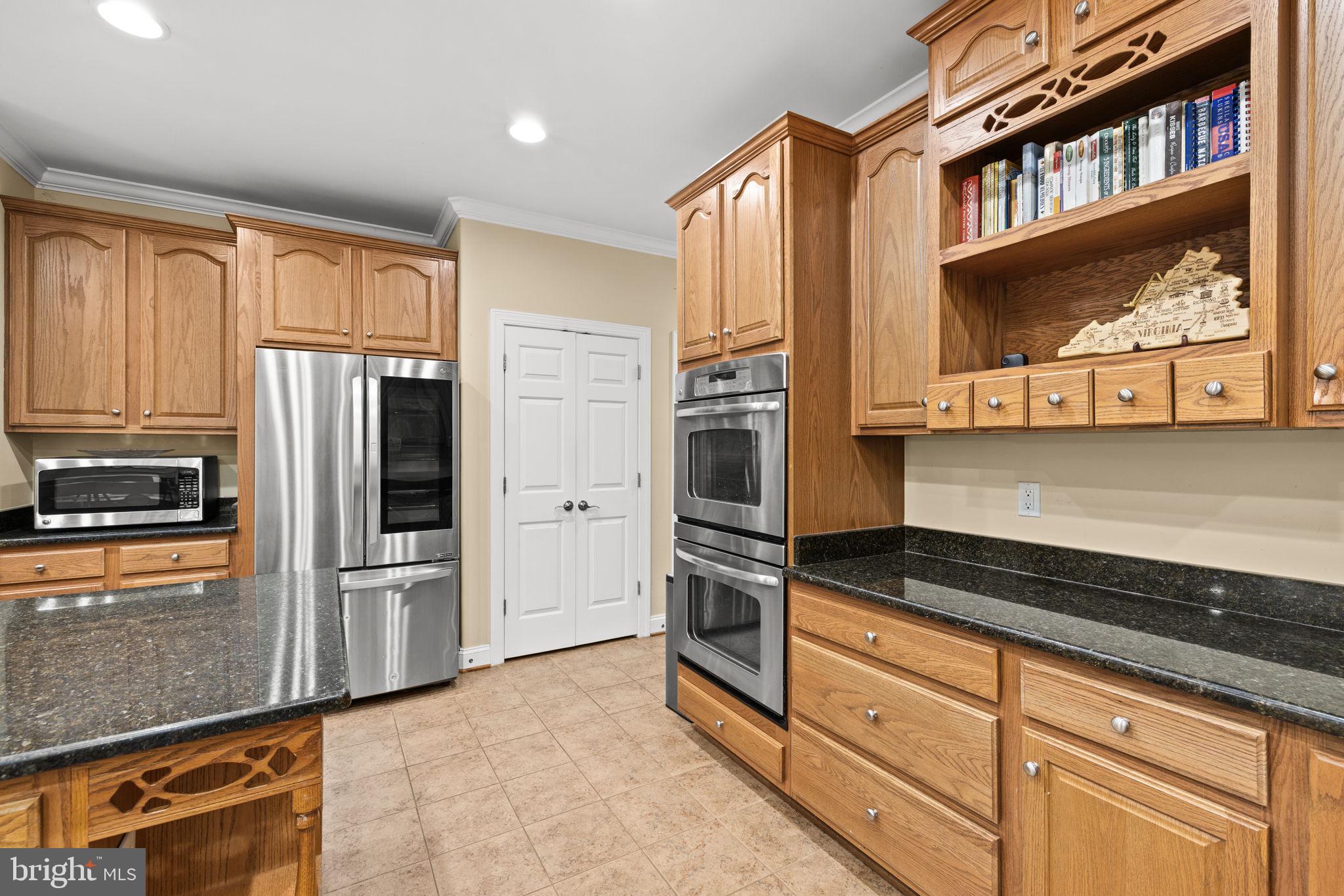 TAVERN GATE - Residential