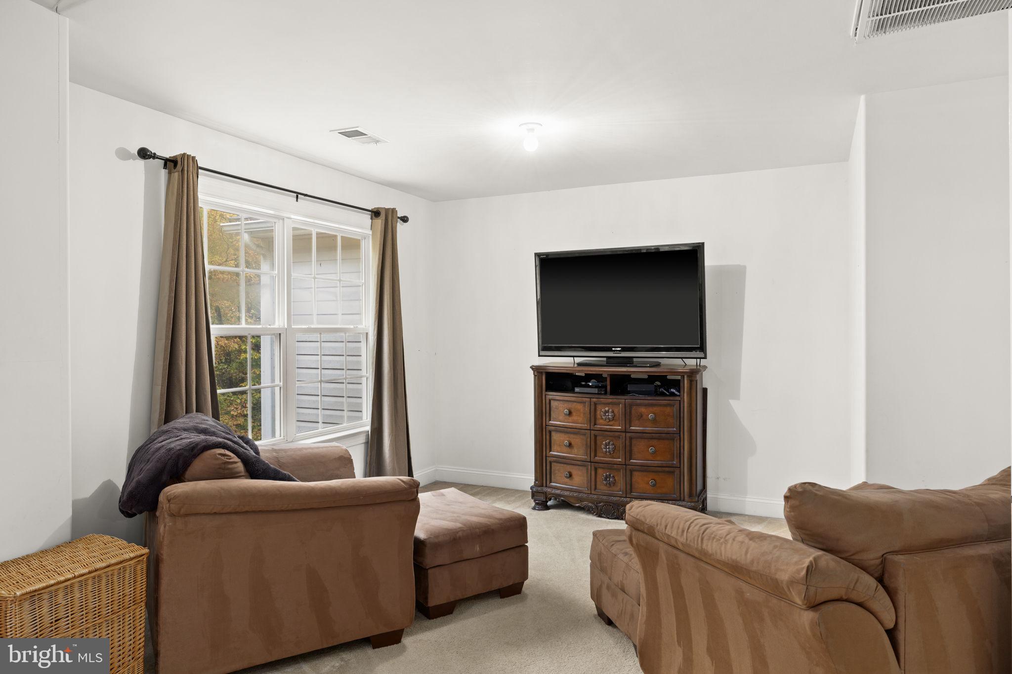 TAVERN GATE - Residential