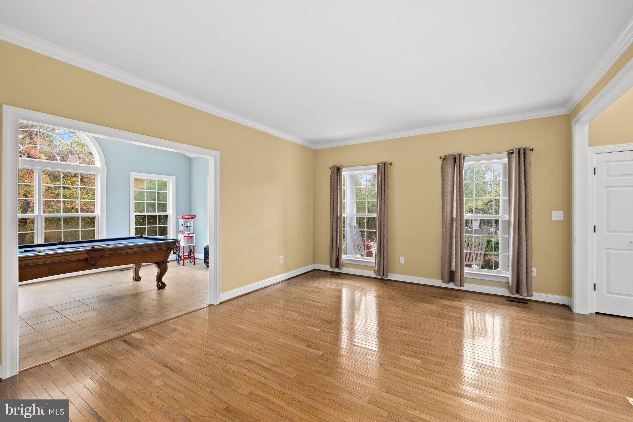 TAVERN GATE - Residential