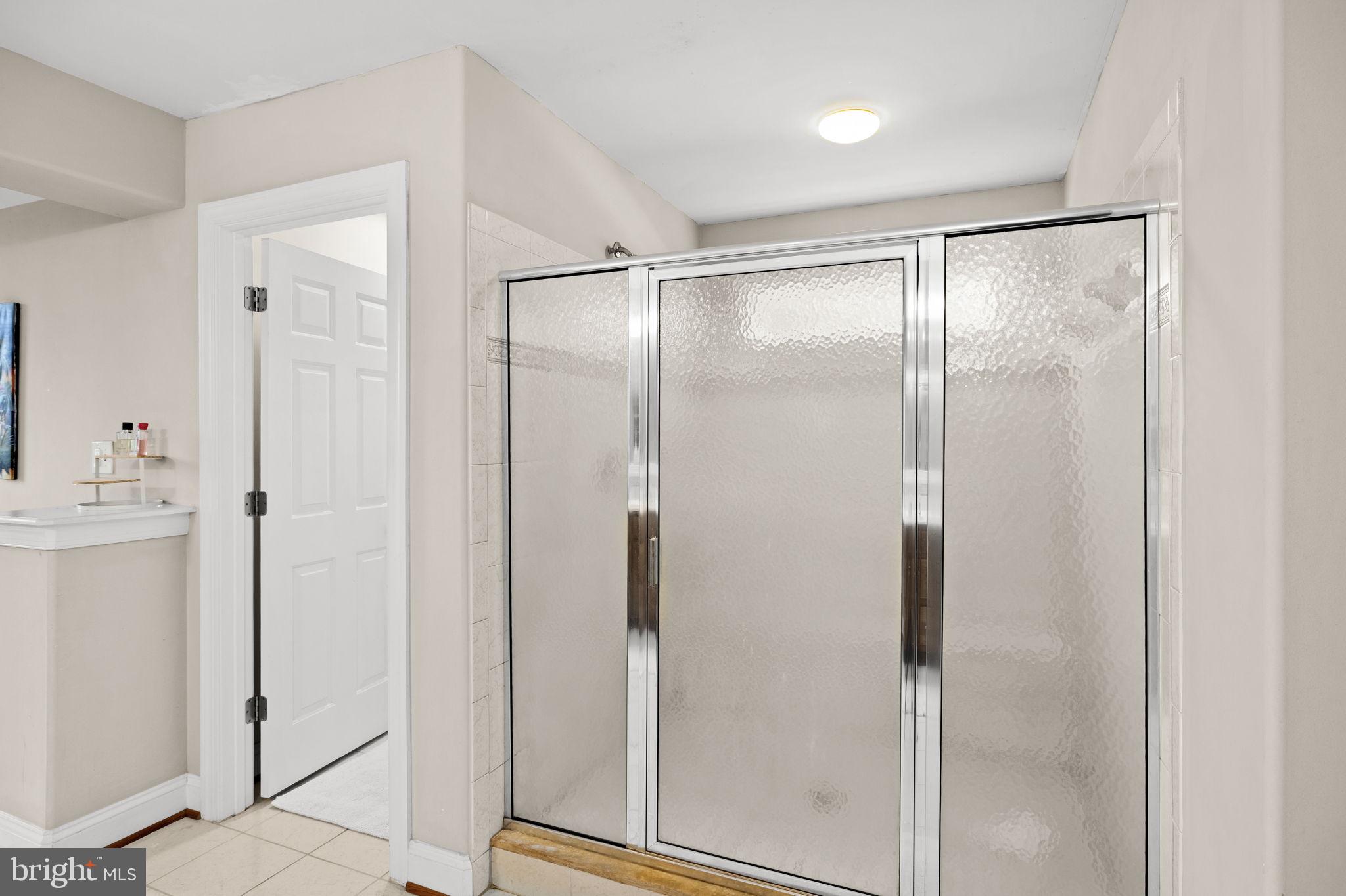 TAVERN GATE - Residential