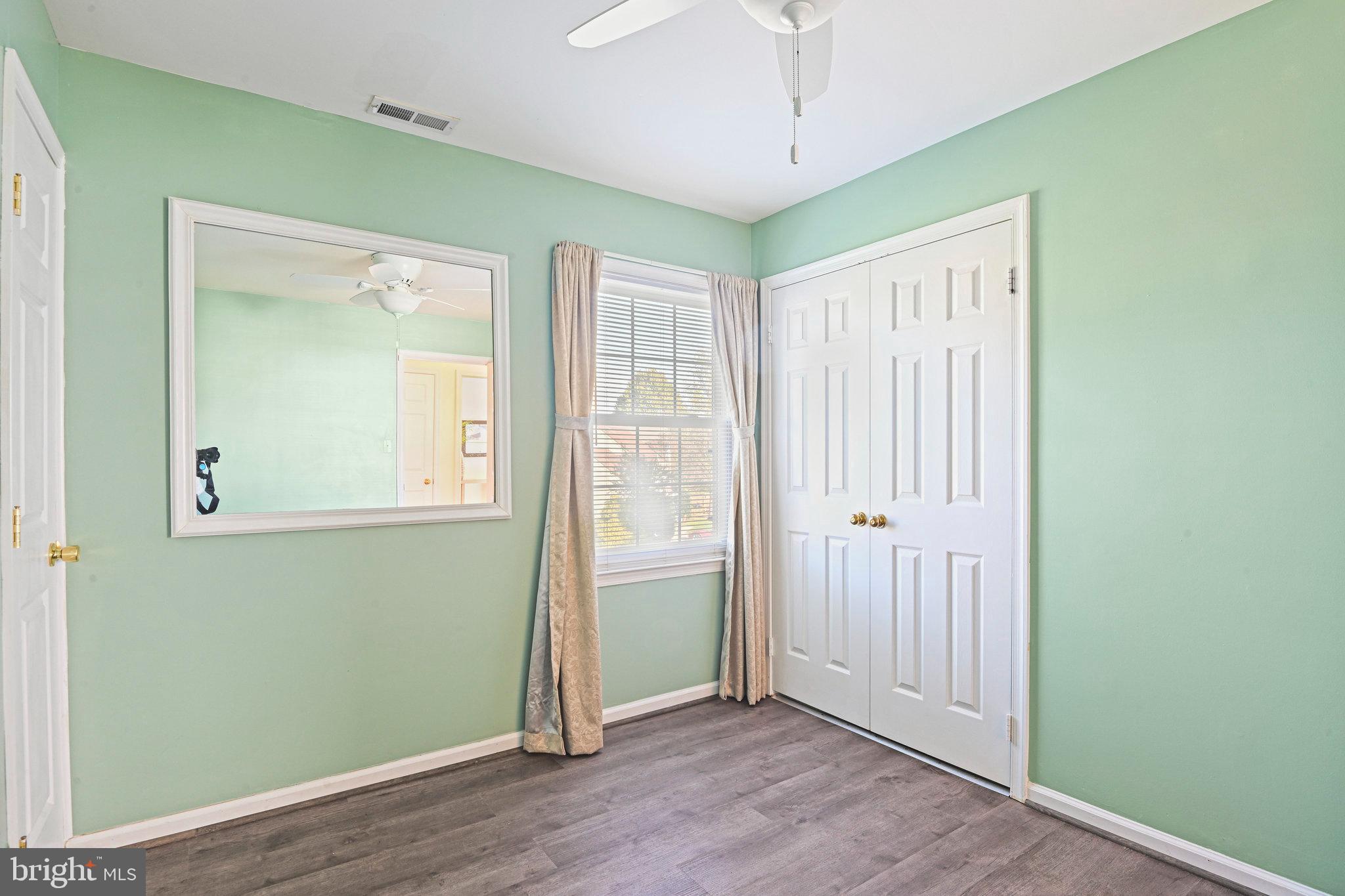 CHANTILLY HIGHLANDS - Residential