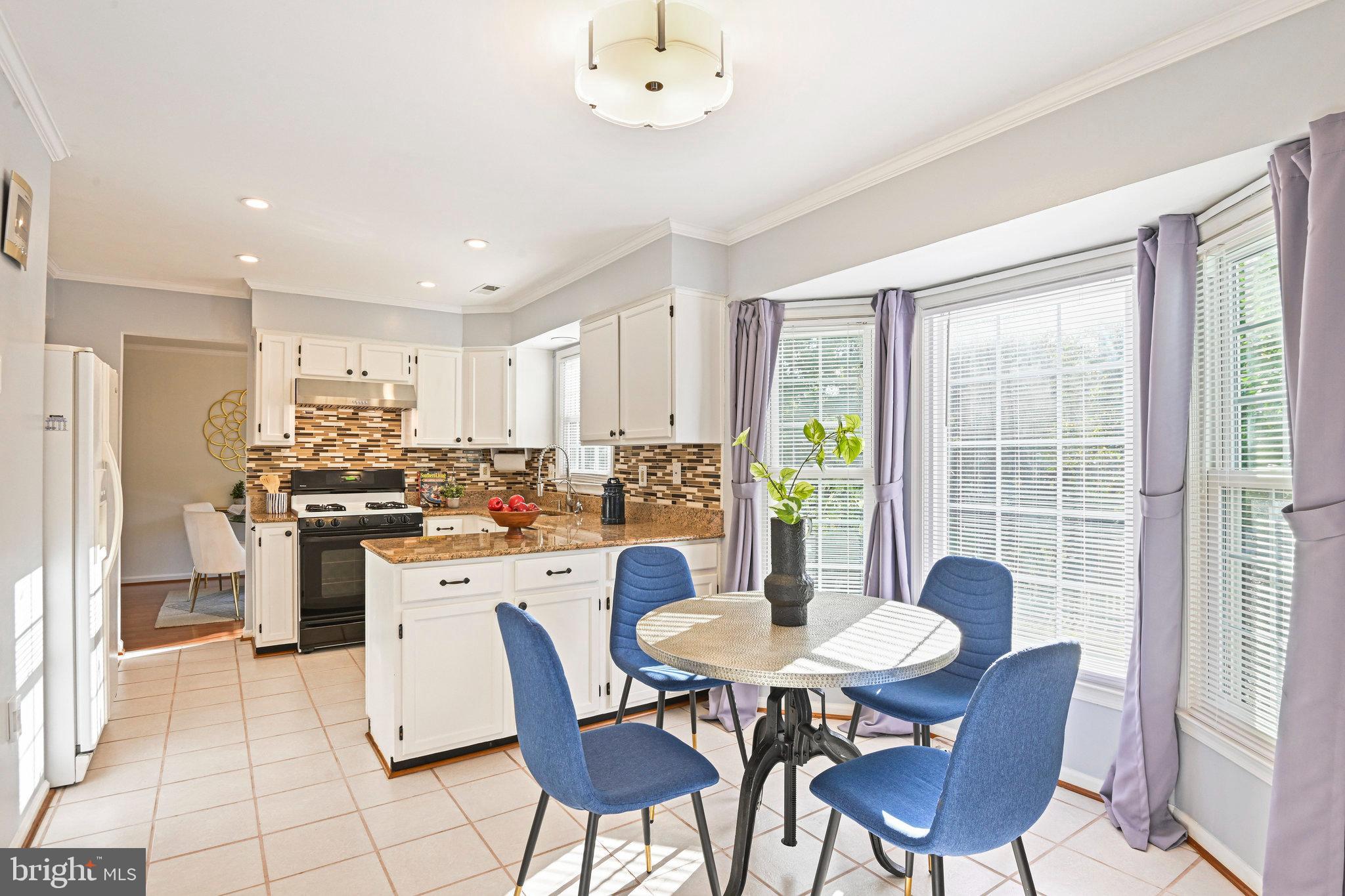 CHANTILLY HIGHLANDS - Residential