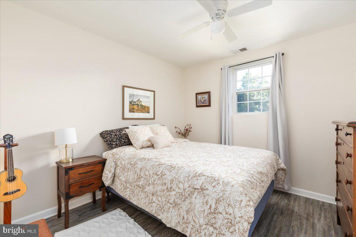 ROUND HILL - Residential