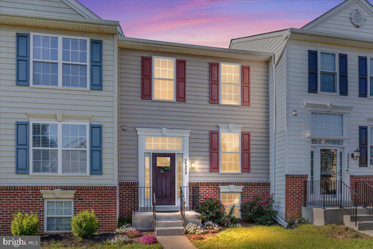 ROUND HILL - Residential