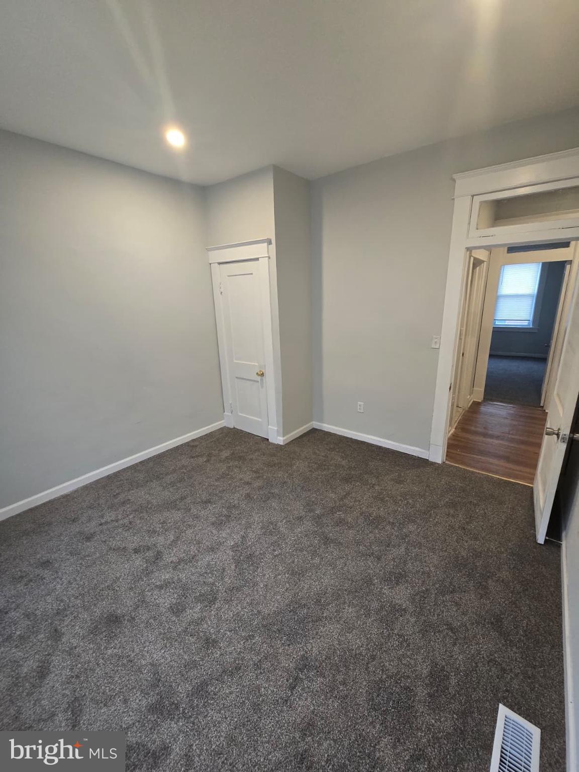 MONDAWMIN - Residential