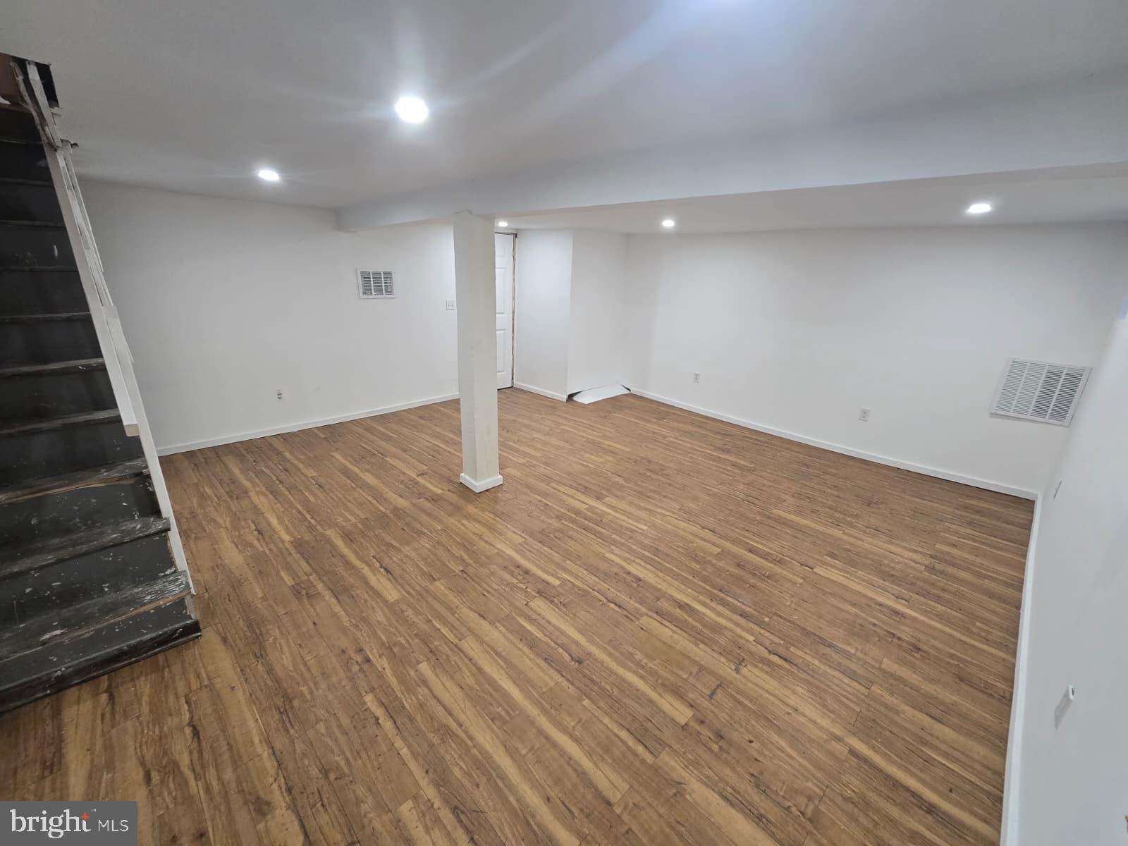 MONDAWMIN - Residential