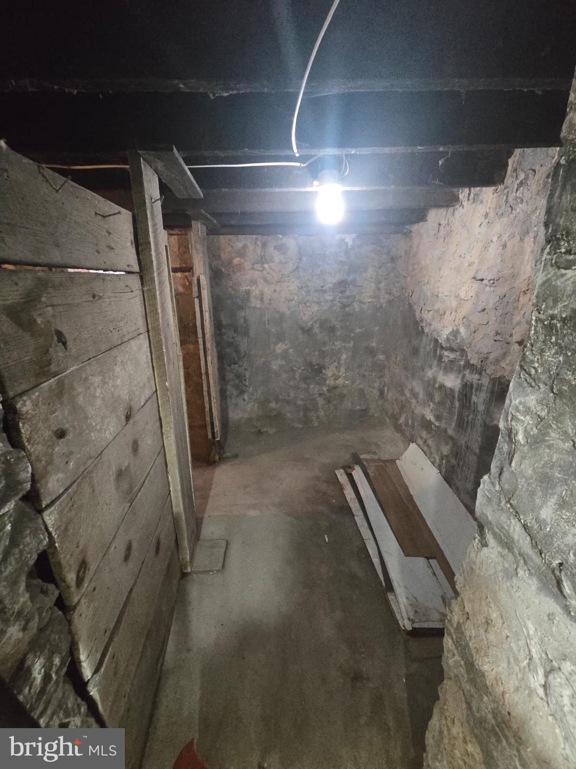 MONDAWMIN - Residential