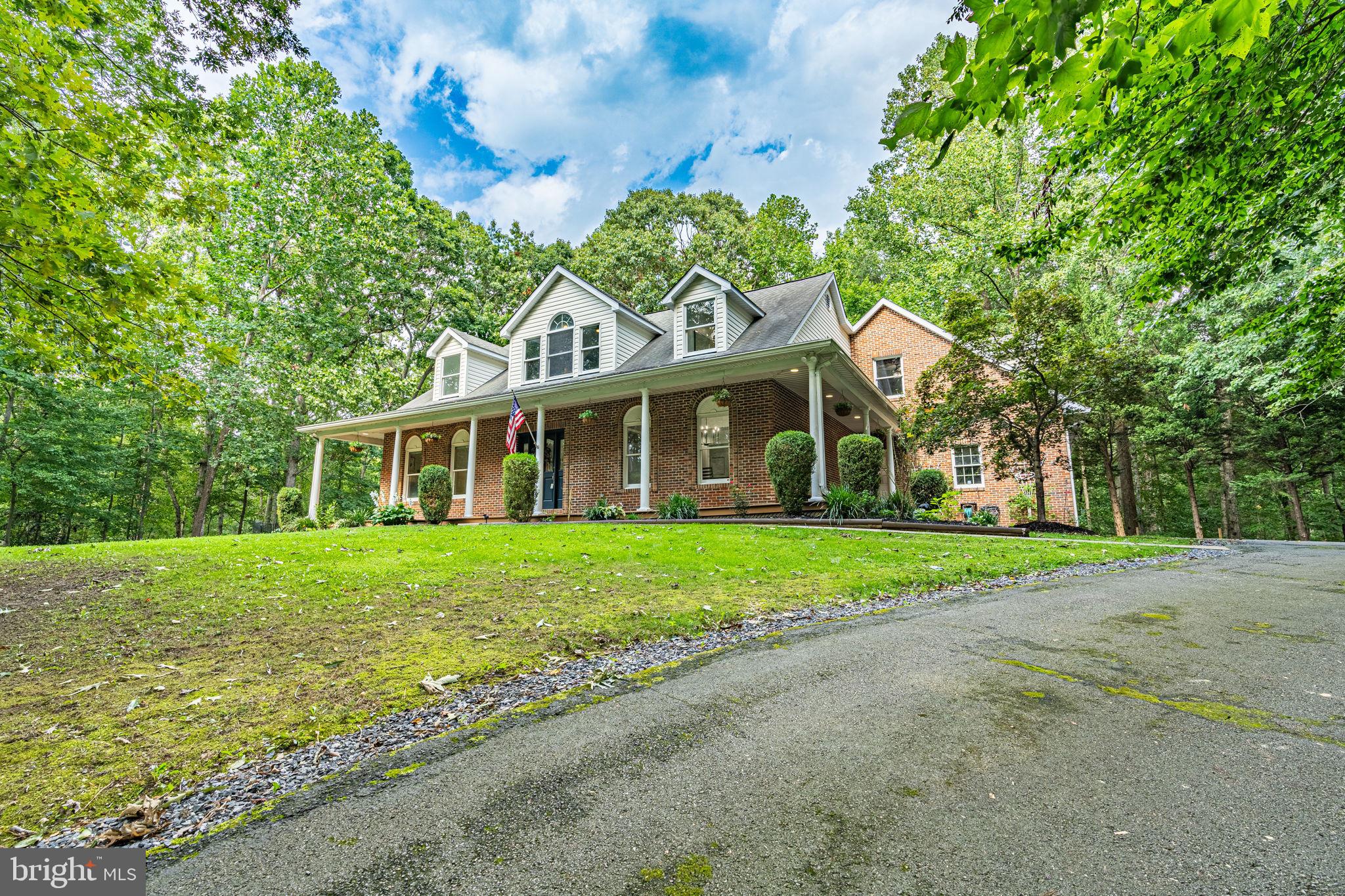 HIDDEN VALLEY - Residential