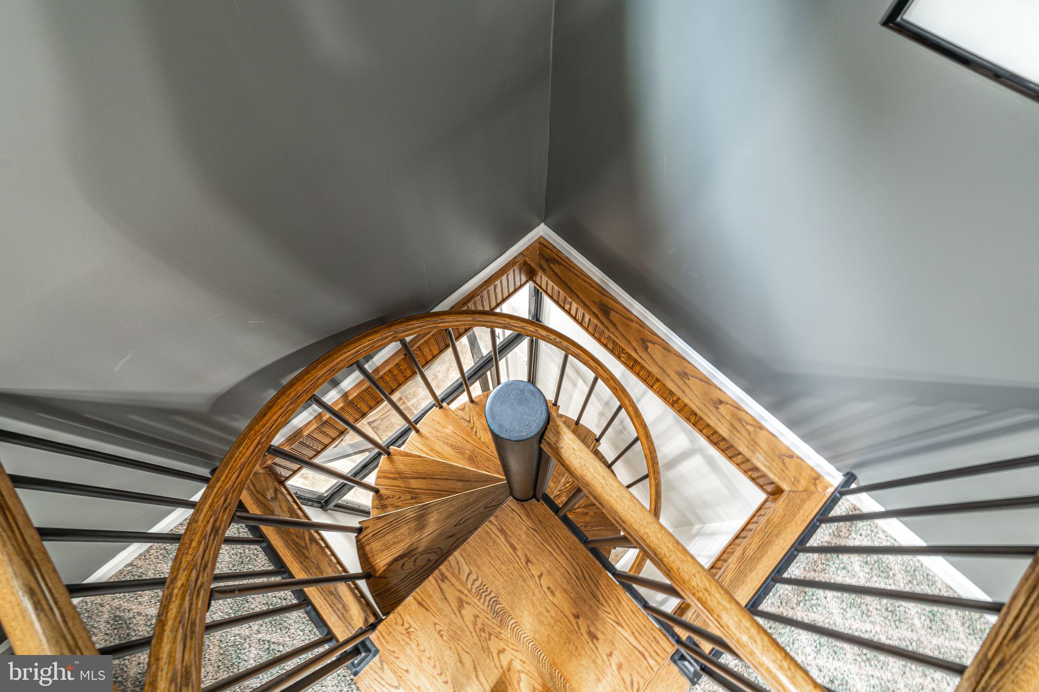 HIDDEN VALLEY - Residential