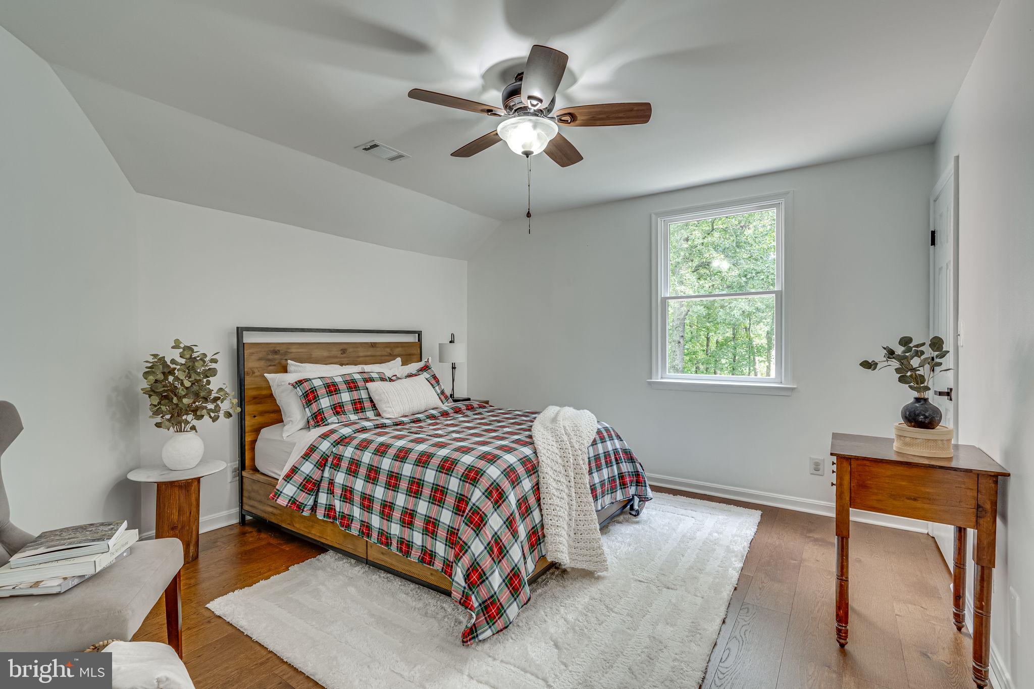 HIDDEN VALLEY - Residential