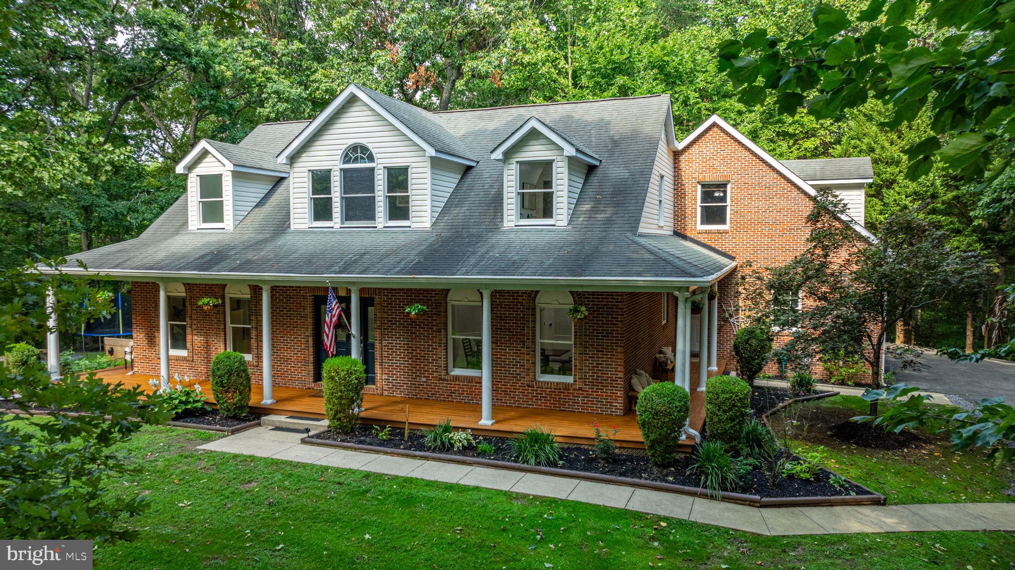 HIDDEN VALLEY - Residential