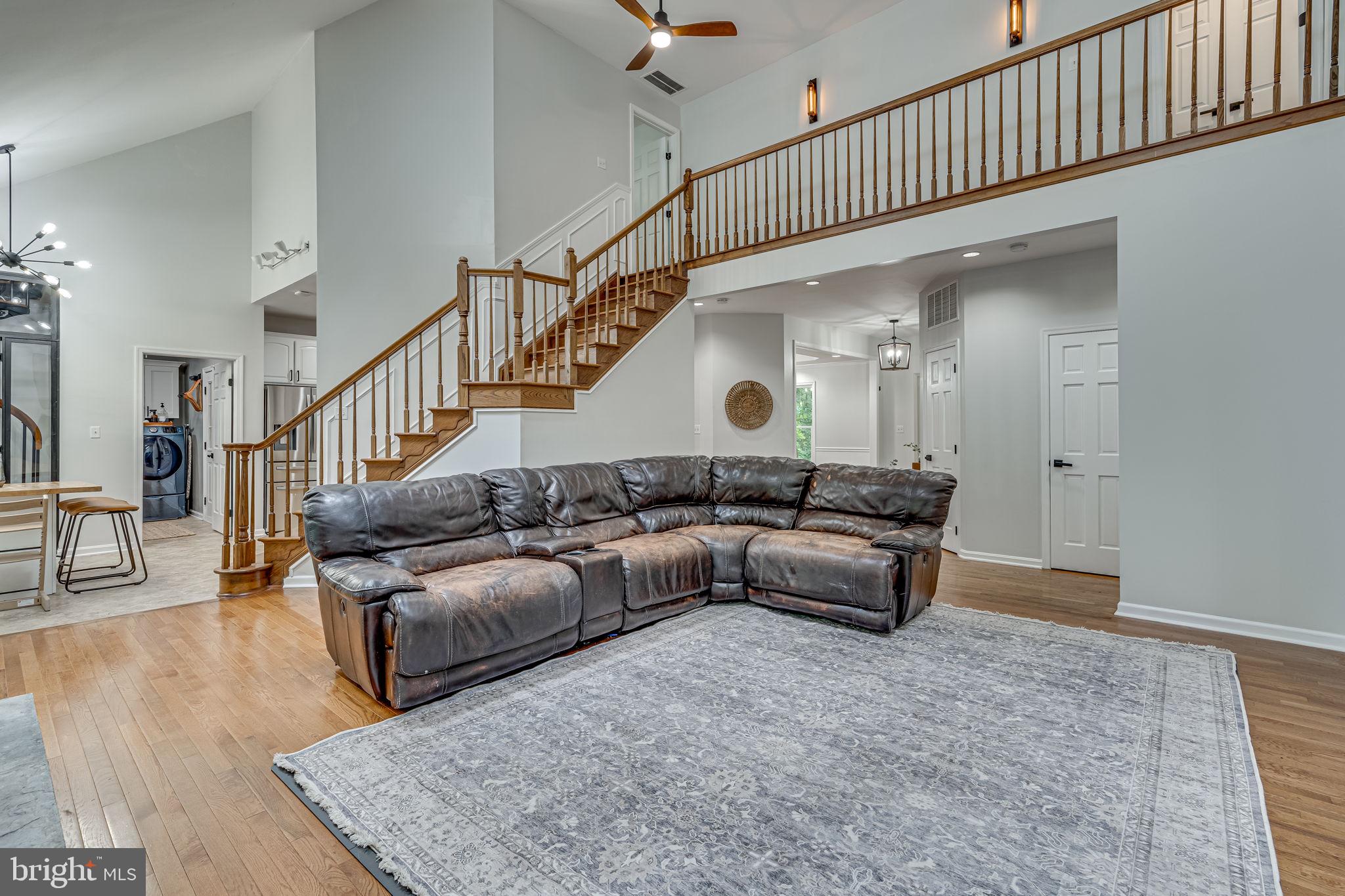 HIDDEN VALLEY - Residential