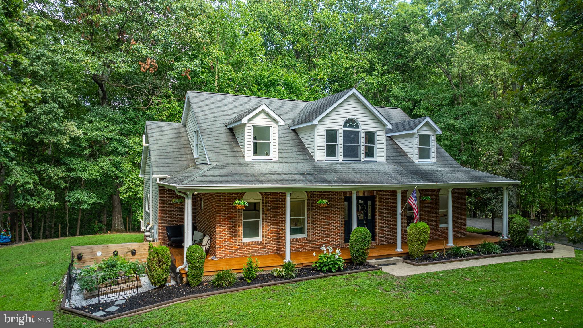 HIDDEN VALLEY - Residential