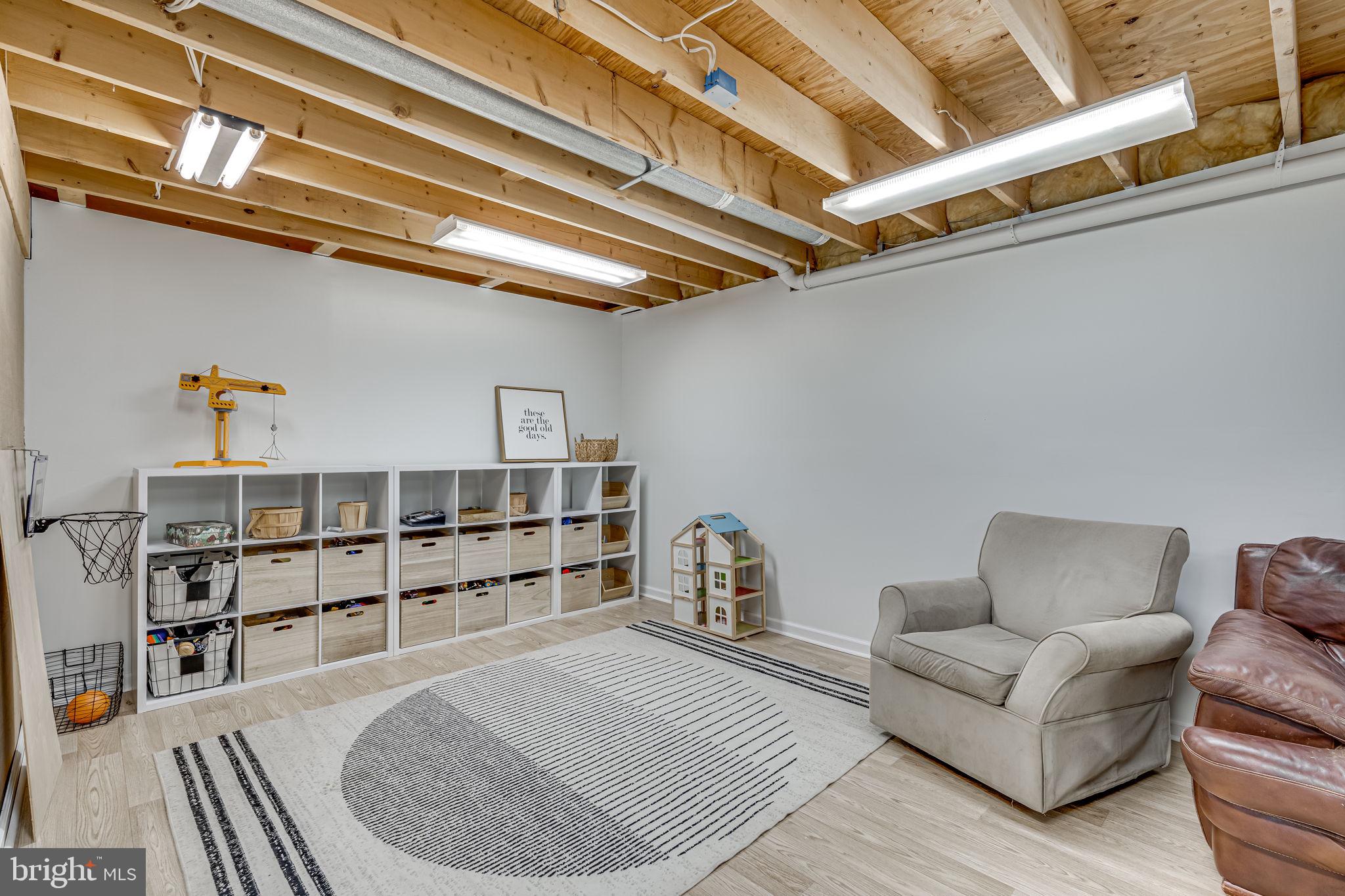 HIDDEN VALLEY - Residential