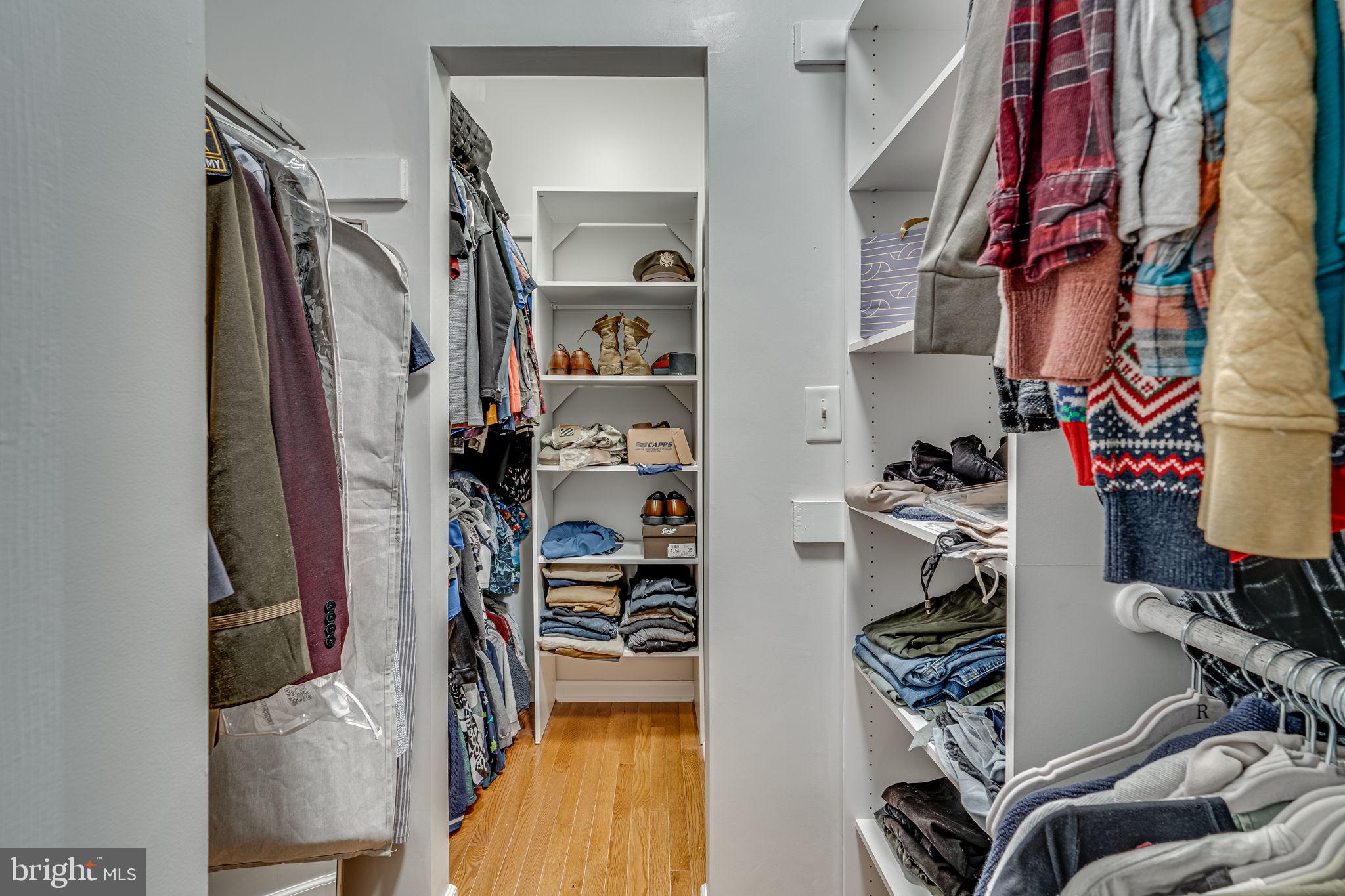 HIDDEN VALLEY - Residential