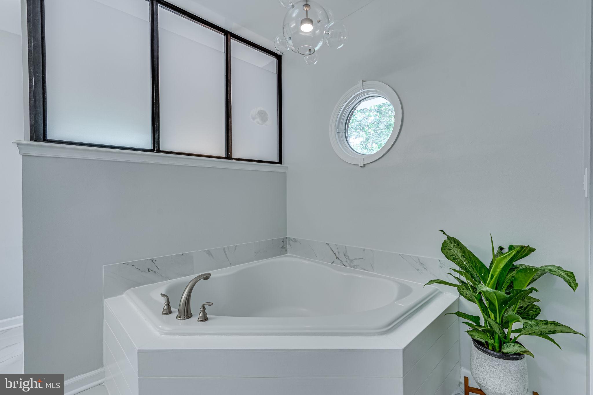 HIDDEN VALLEY - Residential