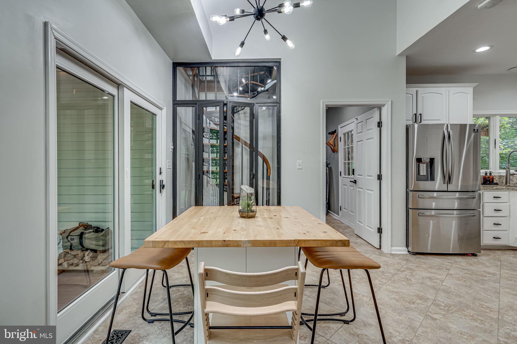 HIDDEN VALLEY - Residential