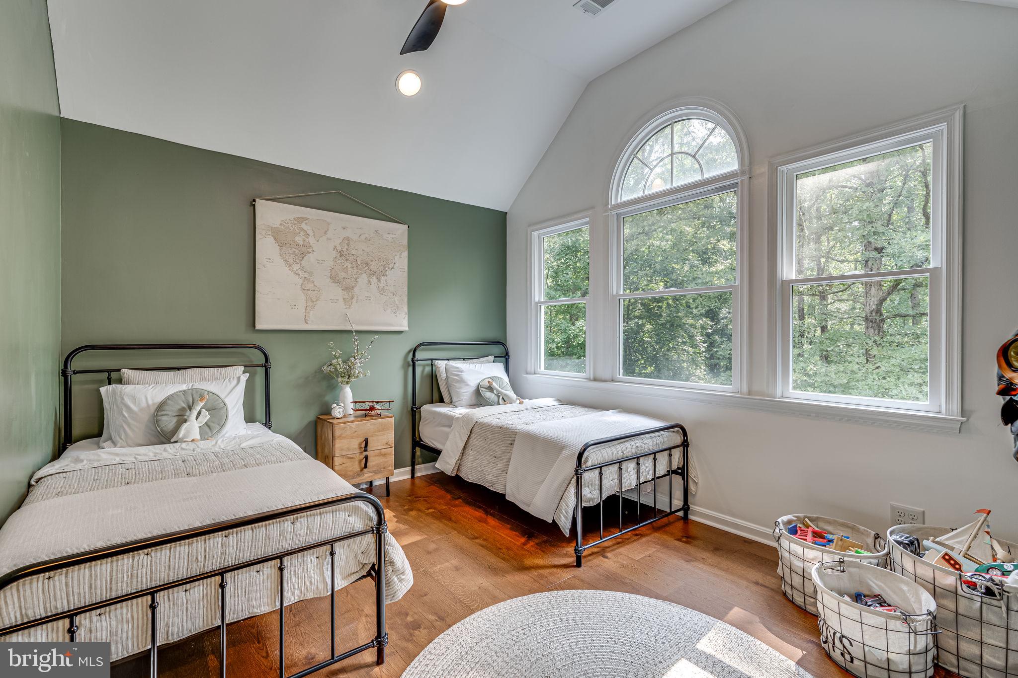 HIDDEN VALLEY - Residential