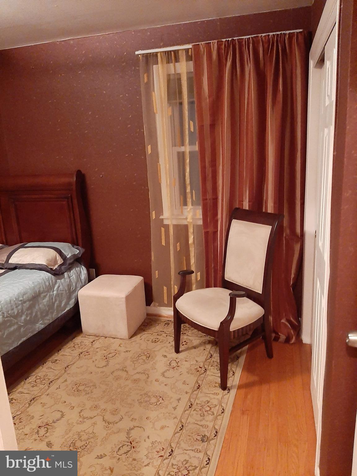 BUSTLETON - Residential