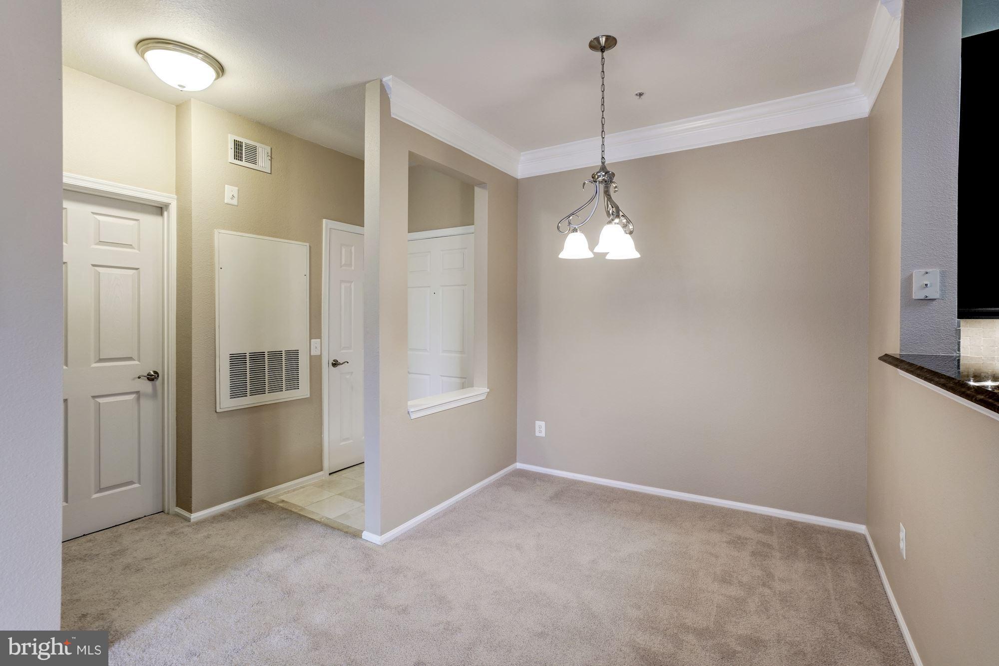 GATES OF MCLEAN - Residential