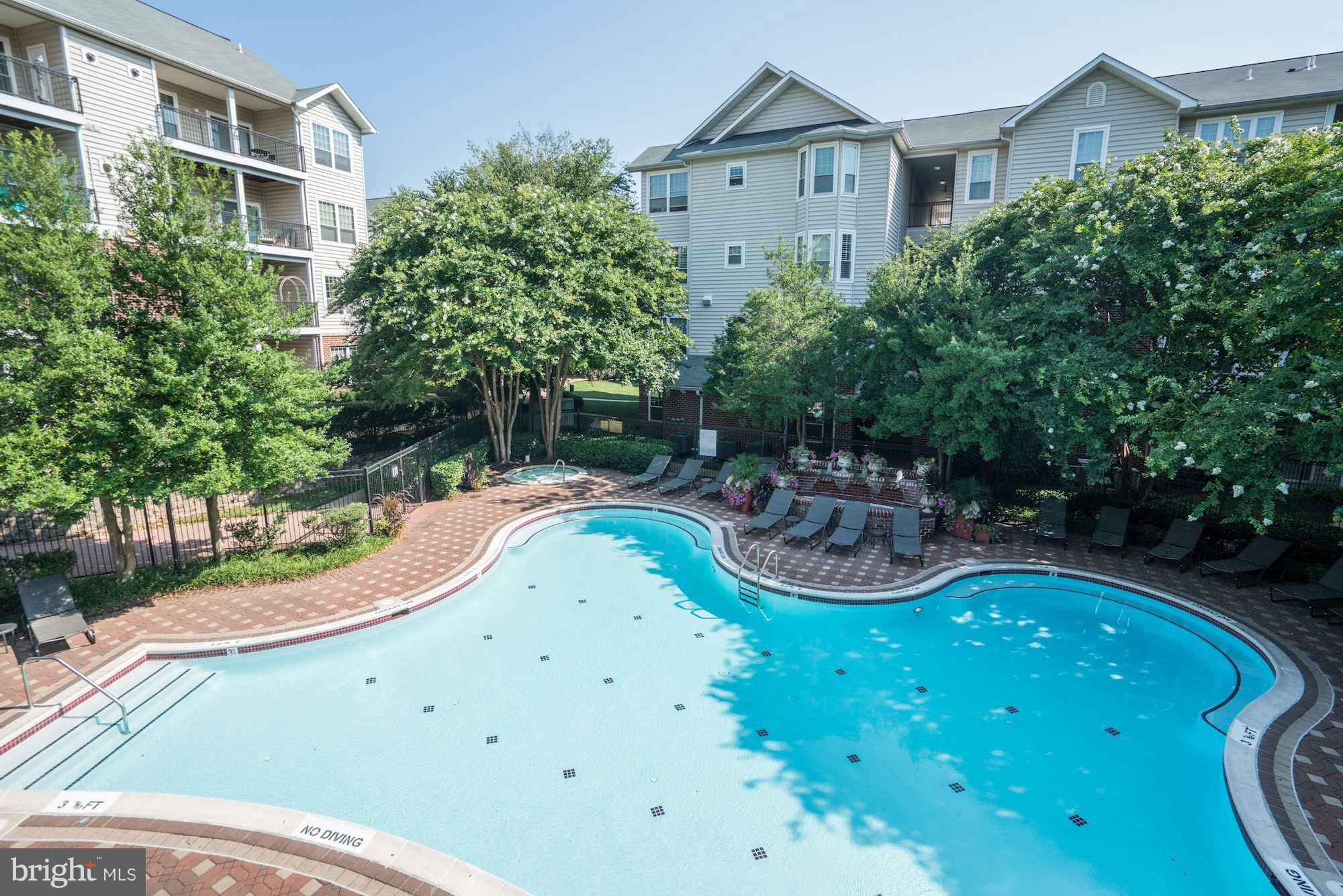 GATES OF MCLEAN - Residential