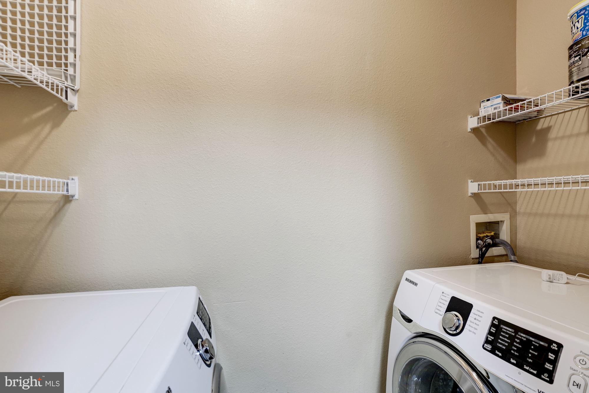 GATES OF MCLEAN - Residential