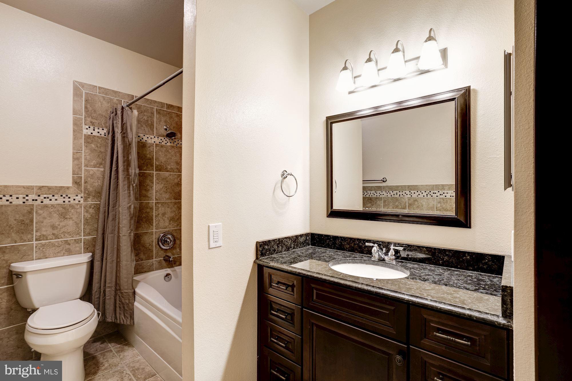 GATES OF MCLEAN - Residential