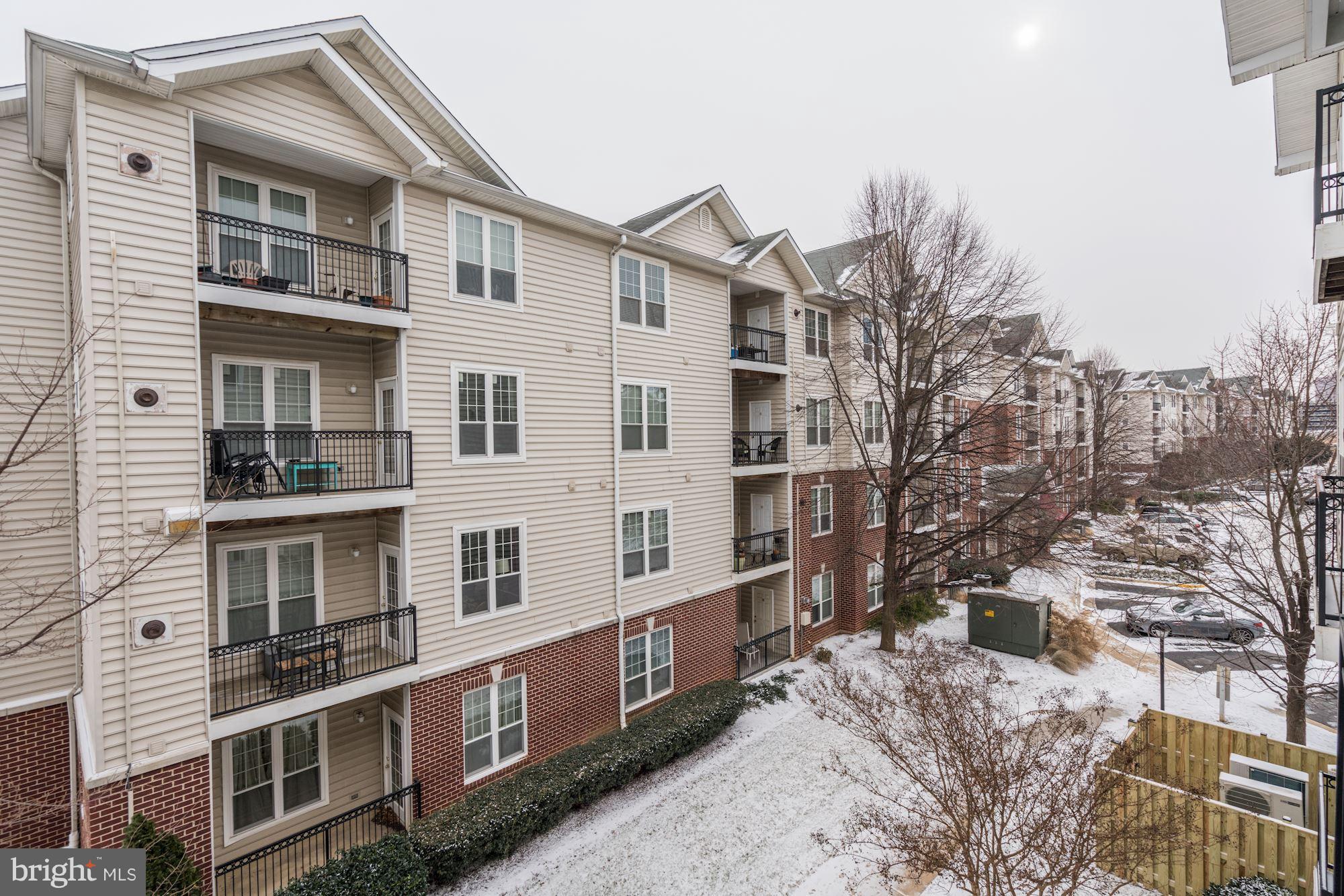 GATES OF MCLEAN - Residential