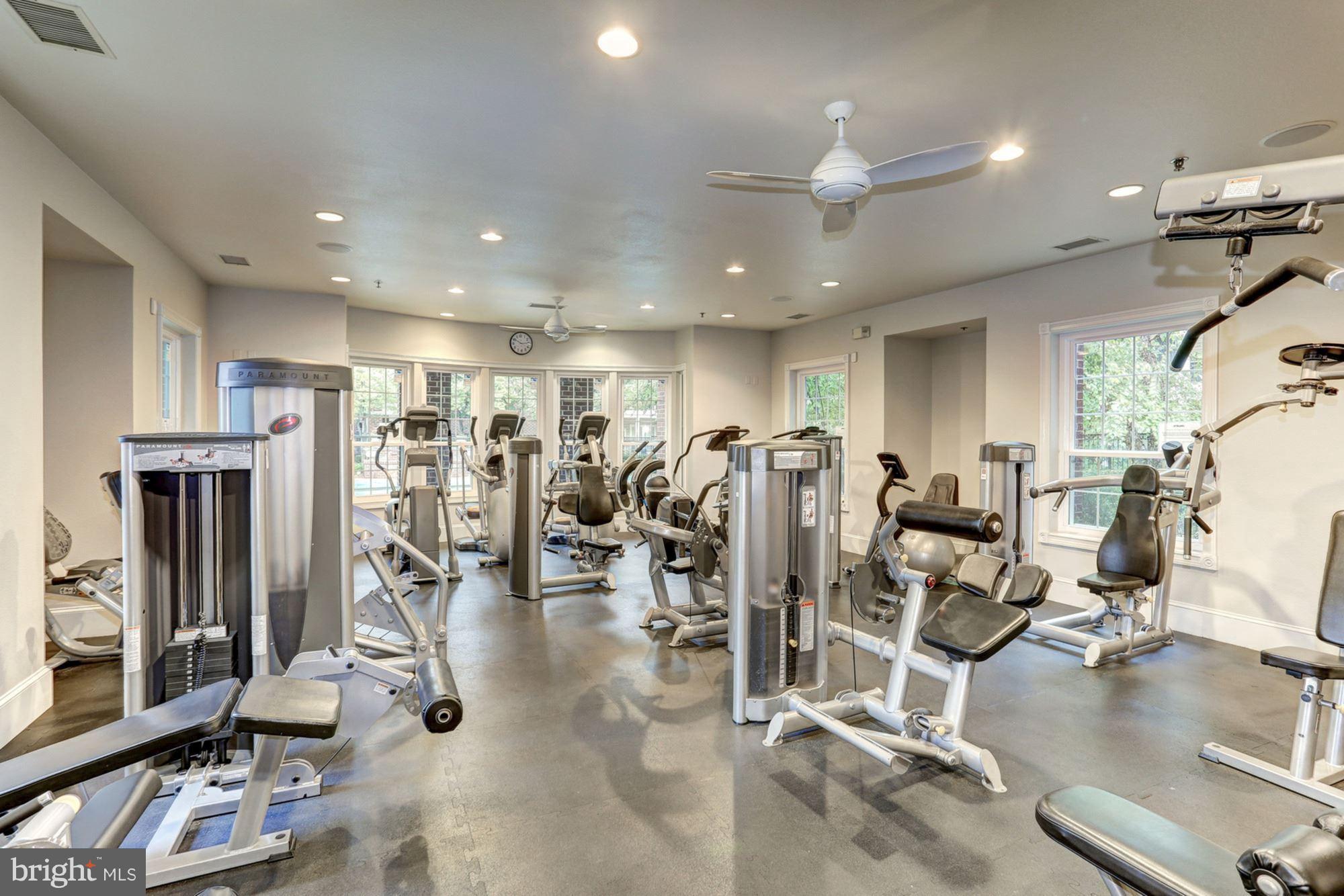 GATES OF MCLEAN - Residential