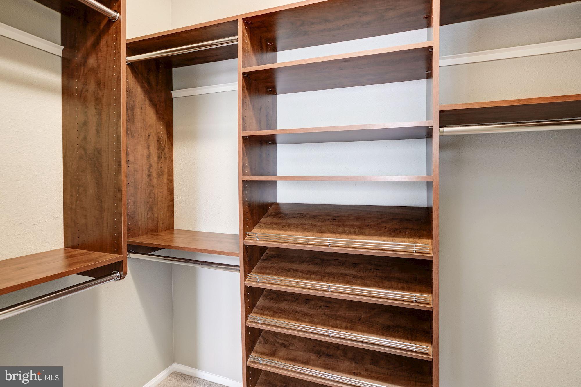 GATES OF MCLEAN - Residential