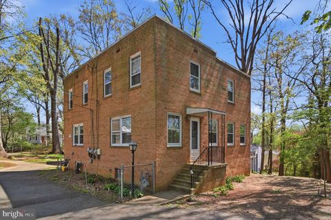 10827 CREST STREET FAIRFAX VA 22030