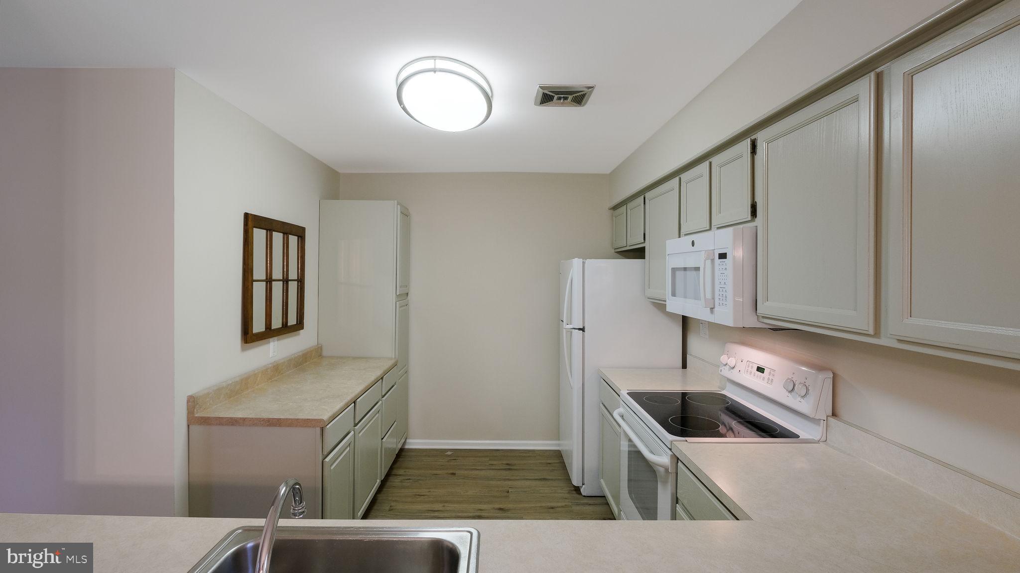 FAIRWAYS - Residential Lease