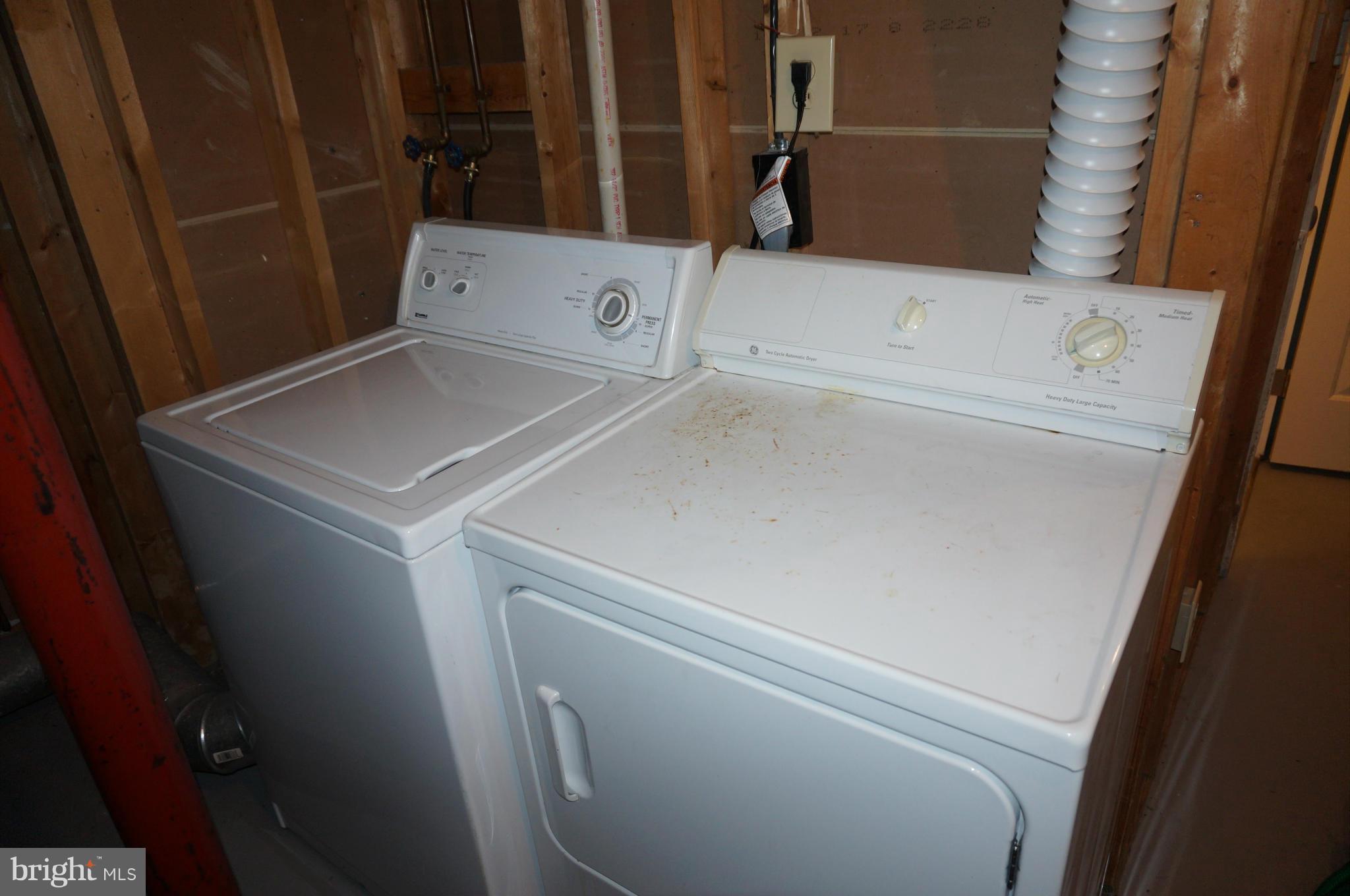 SADDLE CREEK - Residential