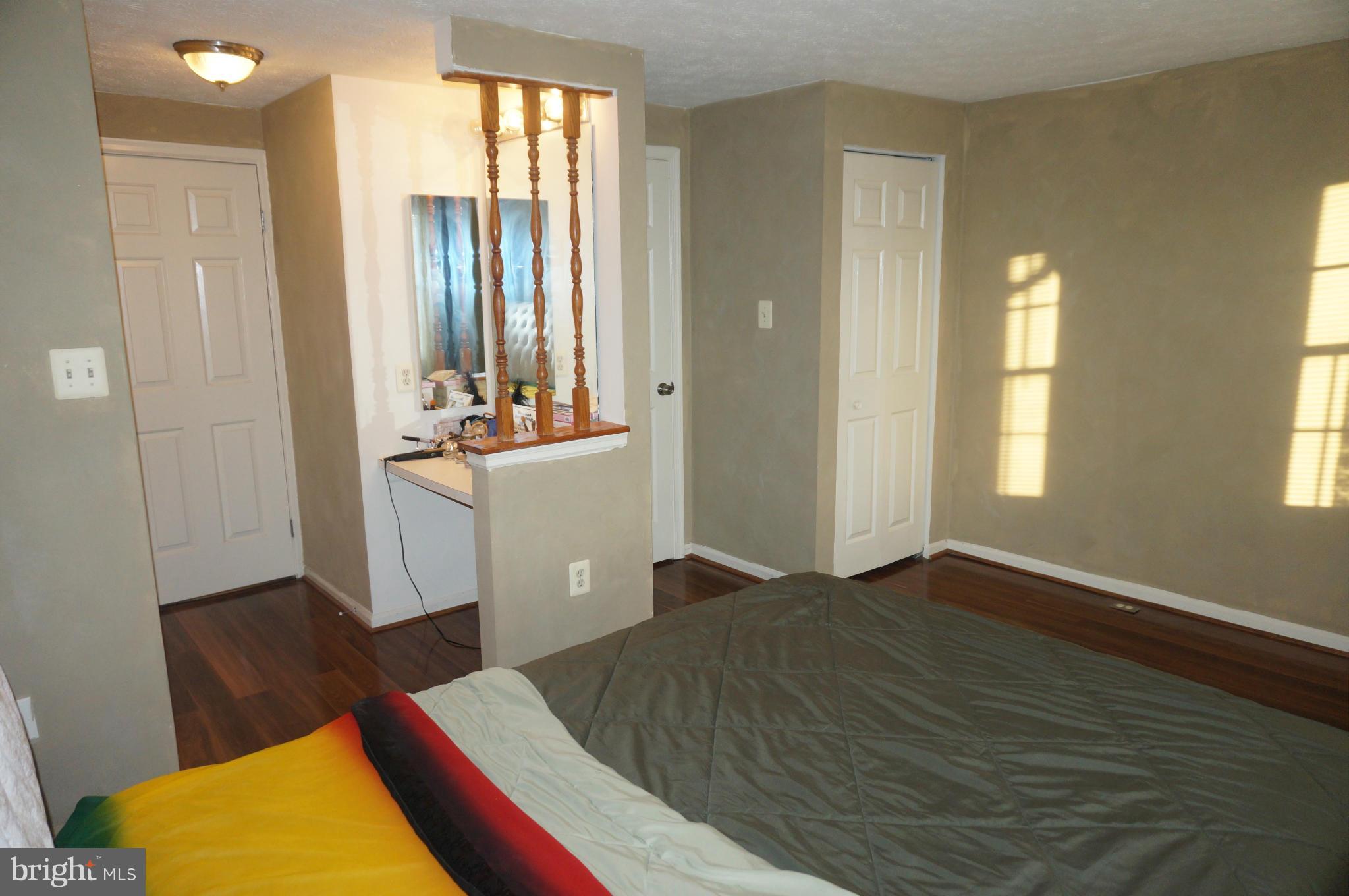 SADDLE CREEK - Residential