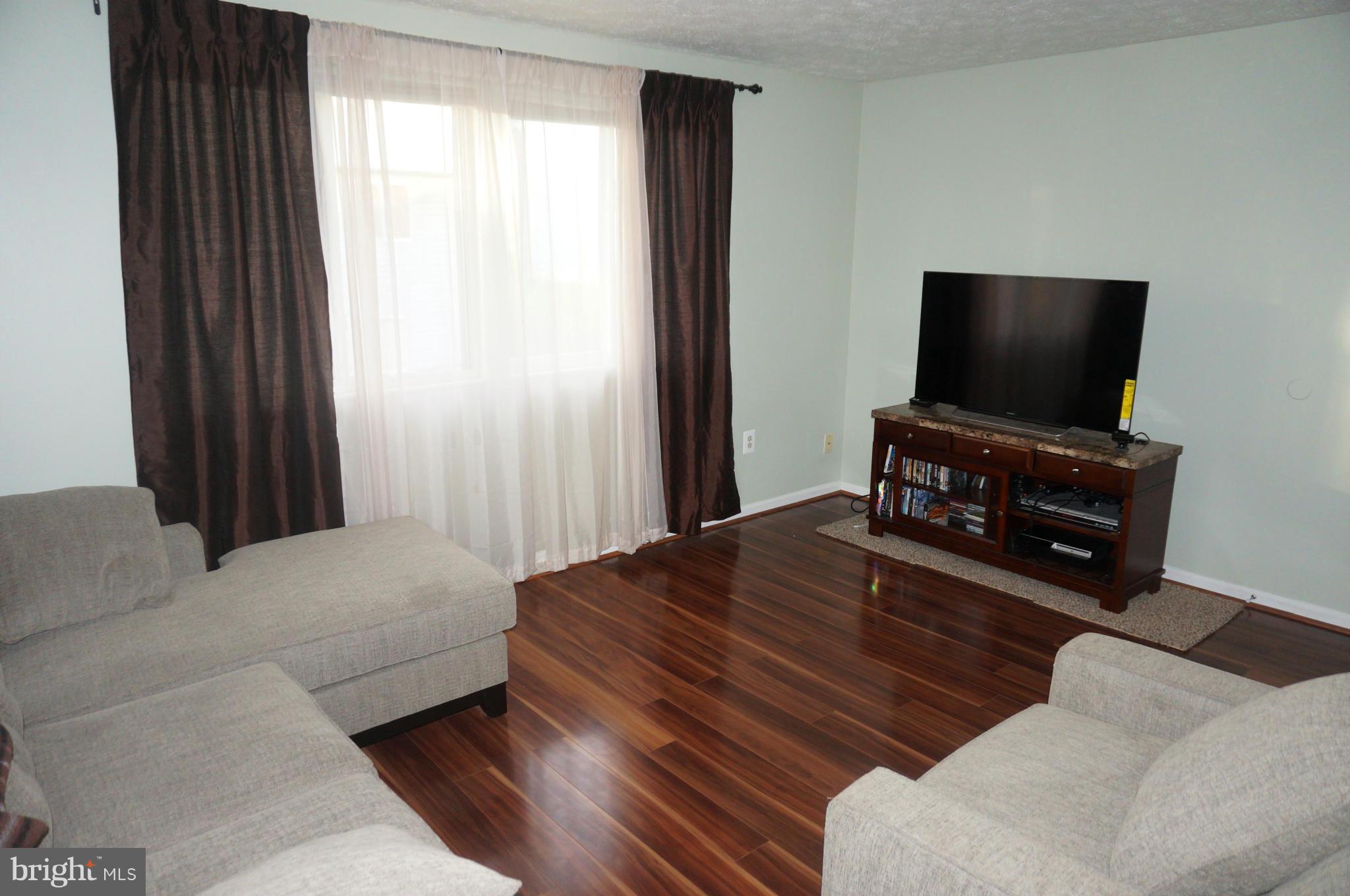 SADDLE CREEK - Residential